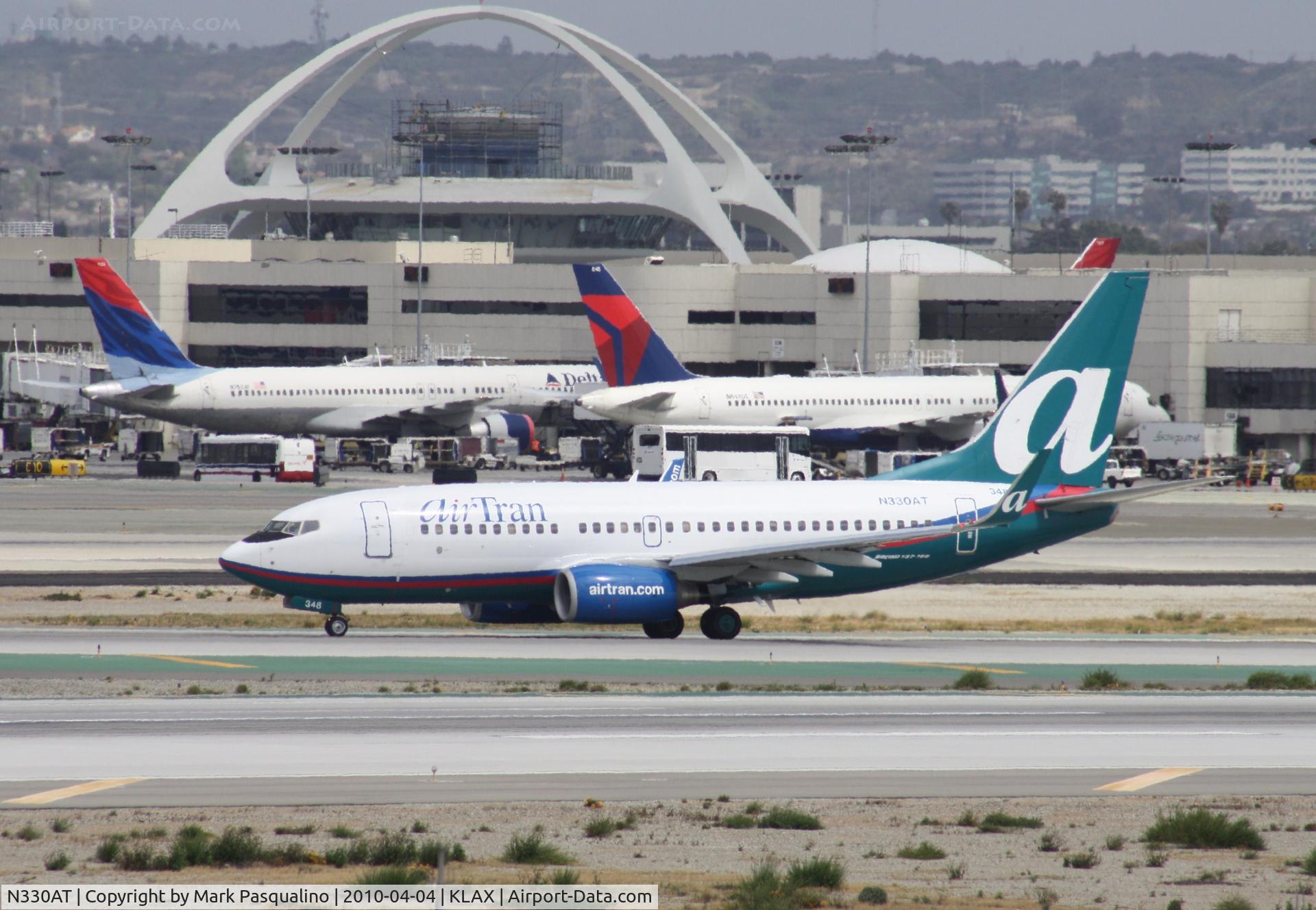 N330AT, 2007 Boeing 737-7BD C/N 36399, Boeing 737-700