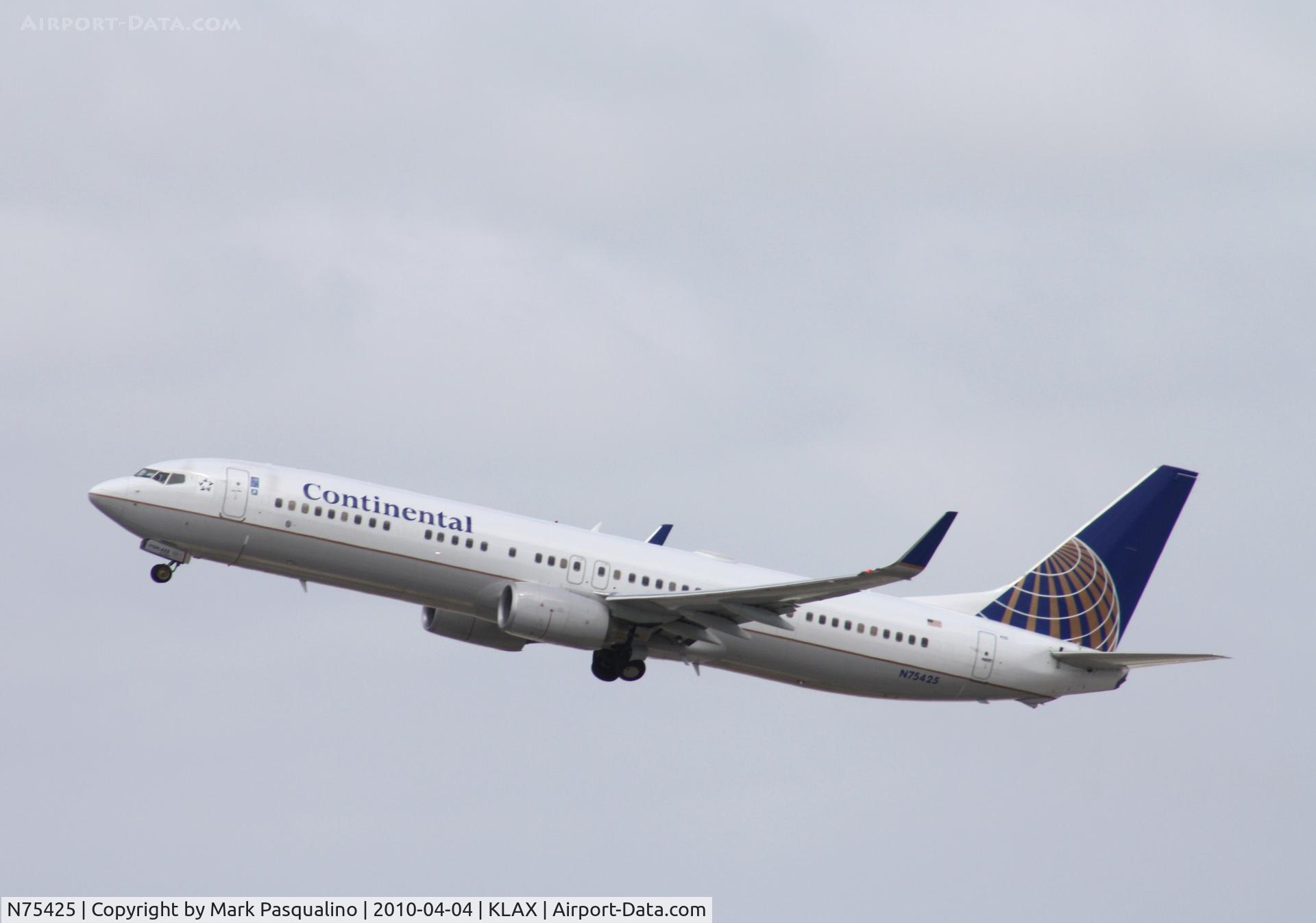 N75425, 2008 Boeing 737-924/ER C/N 33460, Boeing 737-900ER