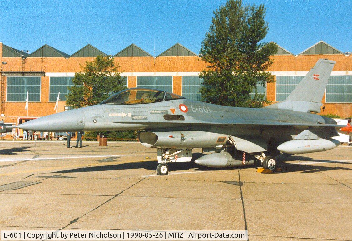 E-601, 1982 SABCA F-16AM Fighting Falcon C/N 6F-36, F-16A Falcon of Esk 727 Royal Danish Air Force on display at the 1990 RAF Mildenhall Air Fete.