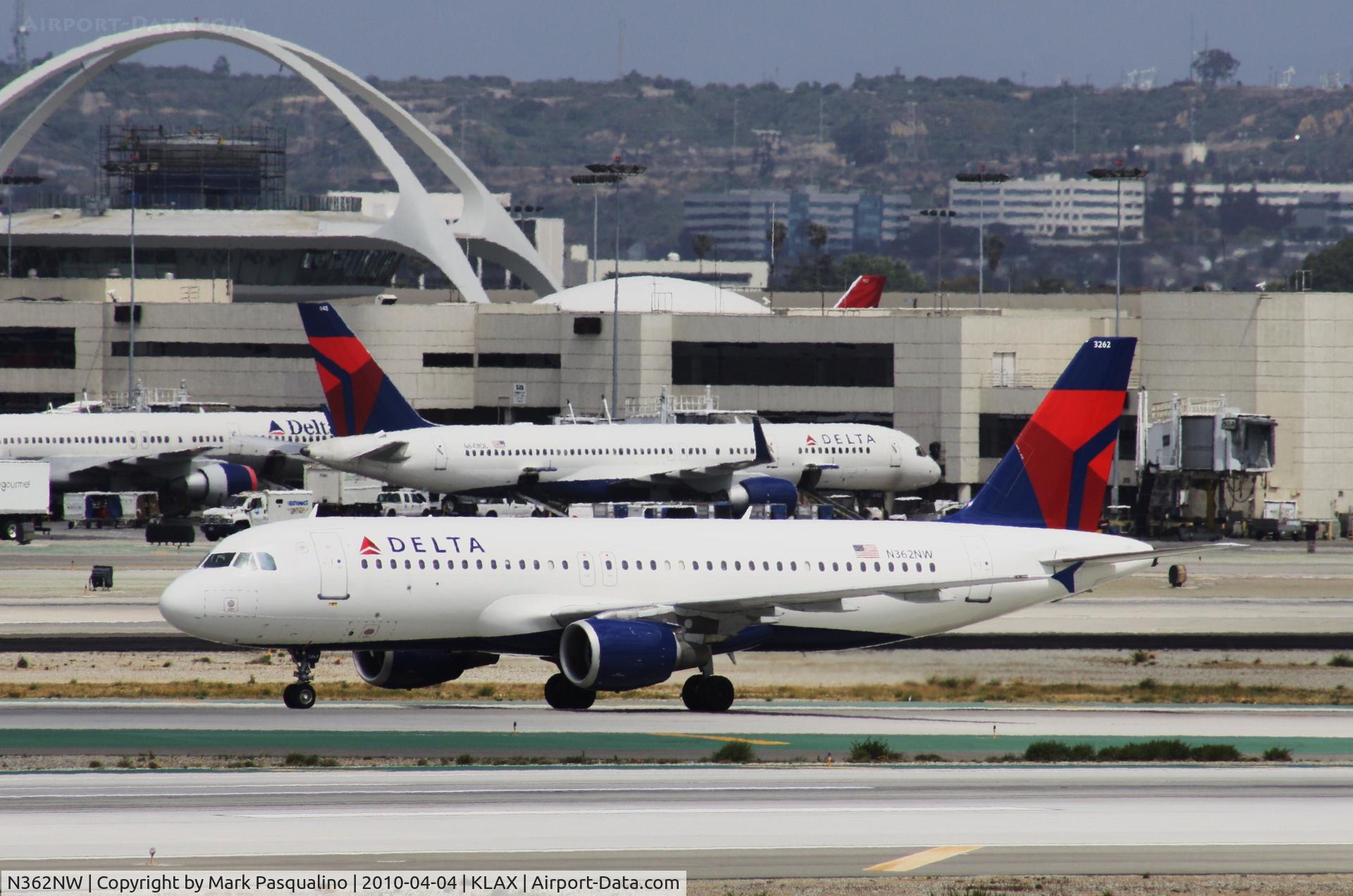 N362NW, 1998 Airbus A320-212 C/N 0911, Airbus A320