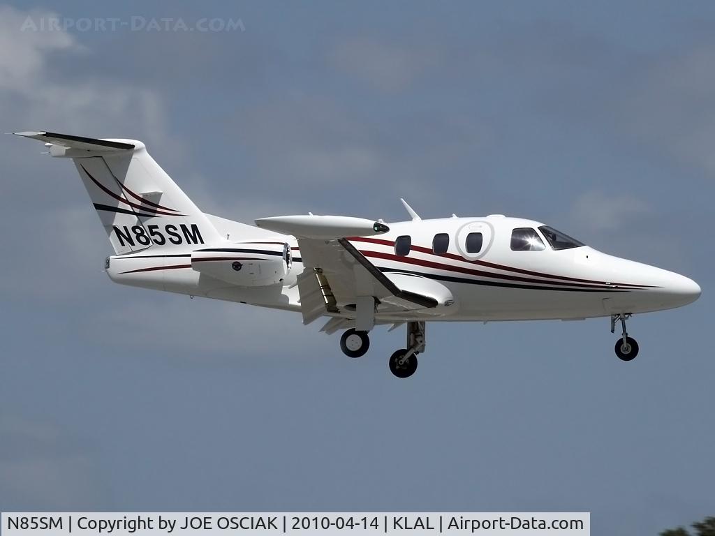 N85SM, 2008 Eclipse Aviation Corp EA500 C/N 000151, Arriving at Lakeland