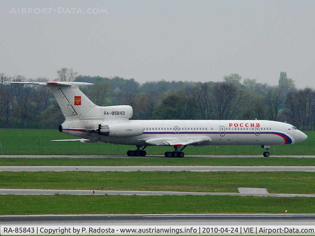 RA-85843, 1995 Tupolev Tu-154M C/N 95A991, Arriving approx. 2,5 hours before Wladimir Putin