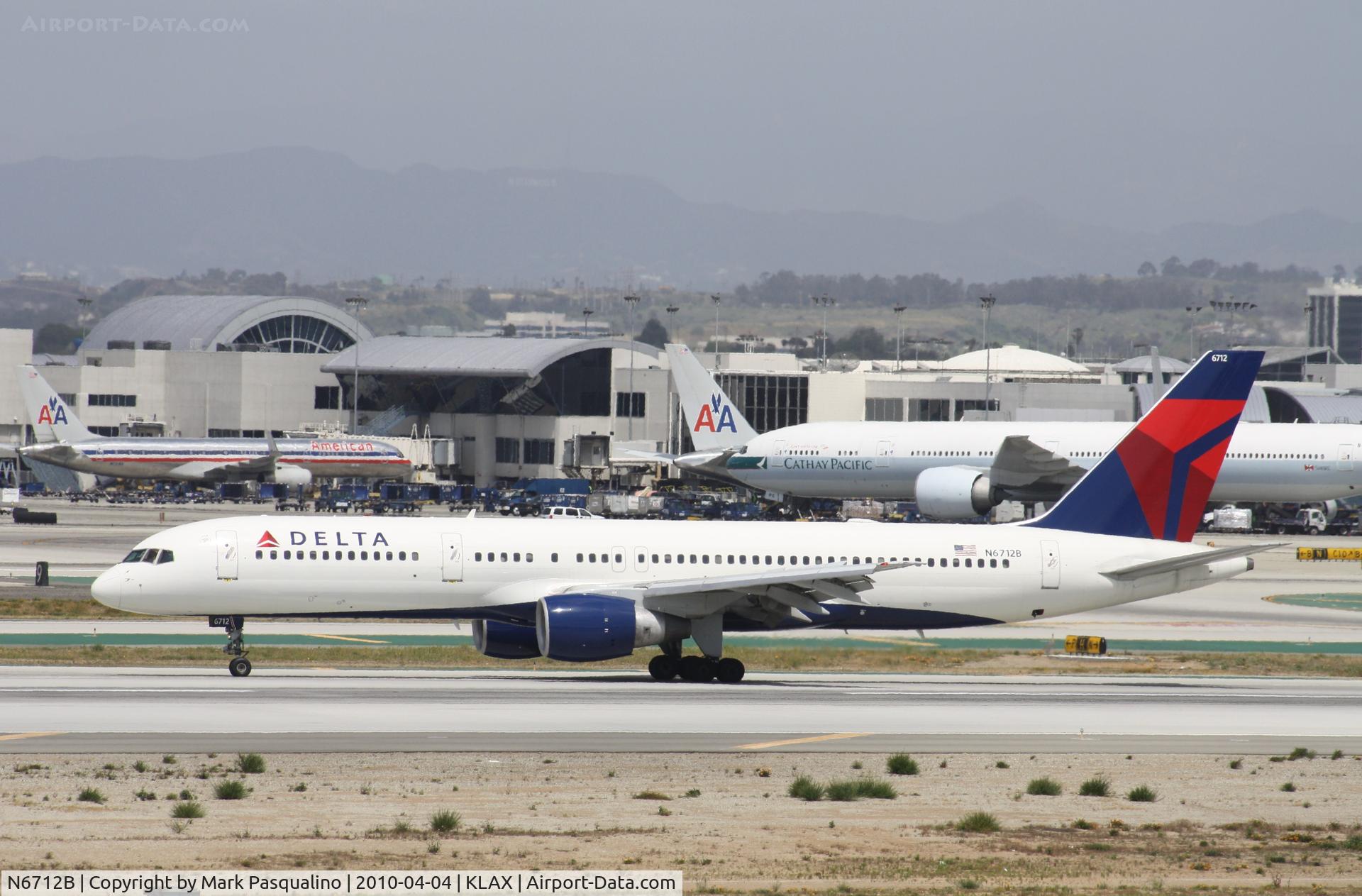N6712B, 2000 Boeing 757-232 C/N 30484, Boeing 757-200