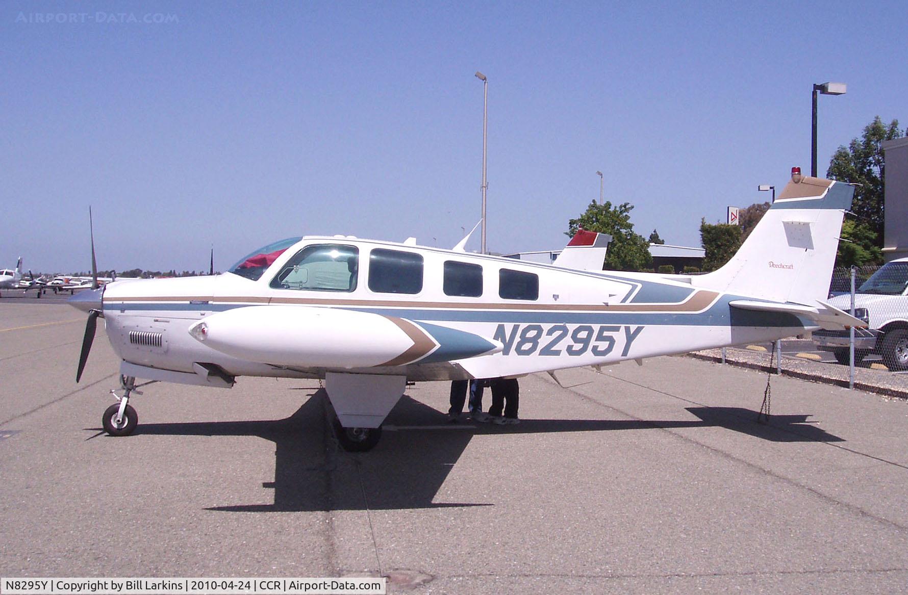 N8295Y, Beech A36 Bonanza 36 C/N E-2825, Visitor