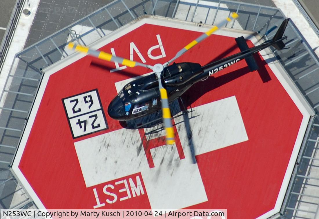 N253WC, 1982 Aerospatiale AS-355F-2 Ecureuil 2 C/N 5206, Landing at UCLA Medical Center