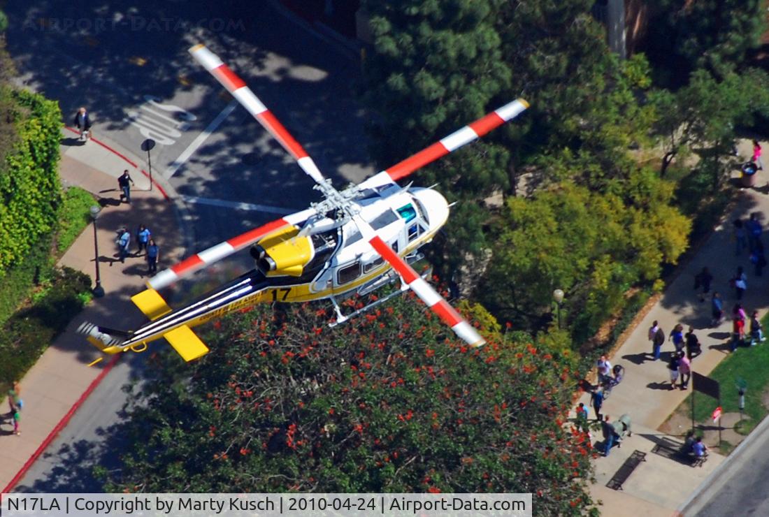 N17LA, 1992 Bell 412 C/N 36044, On approach to UCLA Medical Center