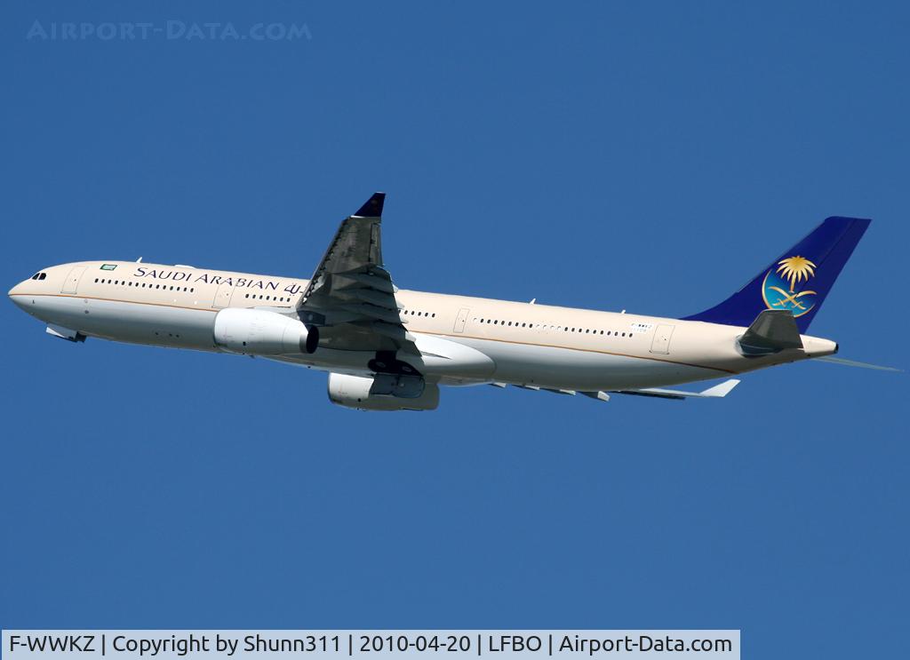 F-WWKZ, 2010 Airbus A330-343X C/N 1108, C/n 1108 - To be HZ-AQA... Now in full c/s