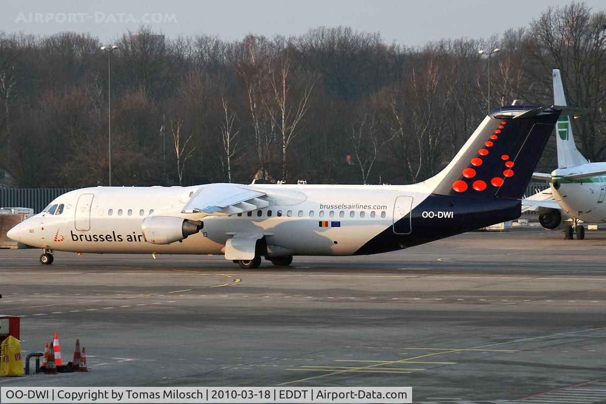 OO-DWI, 1999 British Aerospace Avro 146-RJ100 C/N E3342, 