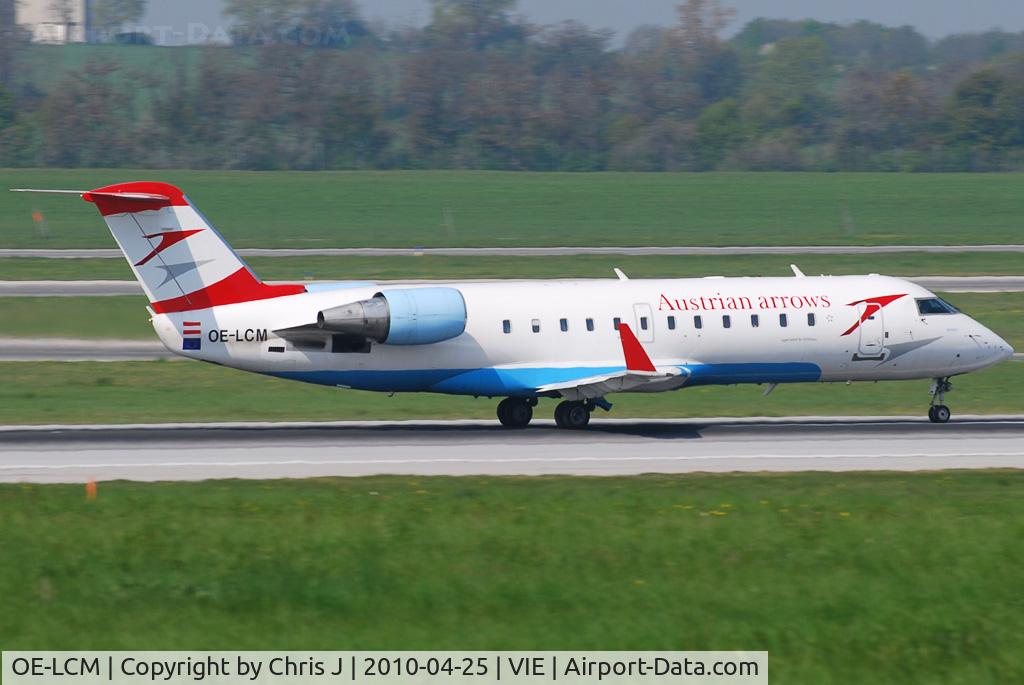 OE-LCM, 1997 Canadair CRJ-200LR (CL-600-2B19) C/N 7205, Austrian arrows CRJ