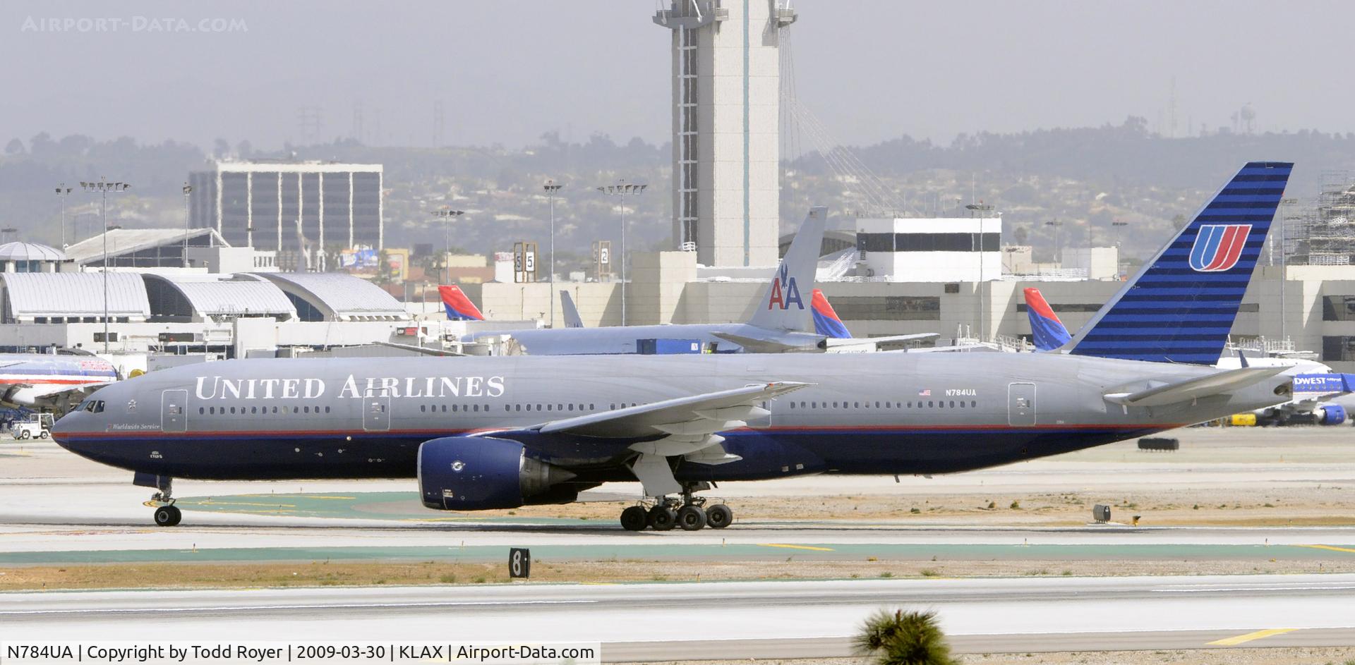 N784UA, 1997 Boeing 777-222/ER C/N 26951, Taxi at LAX