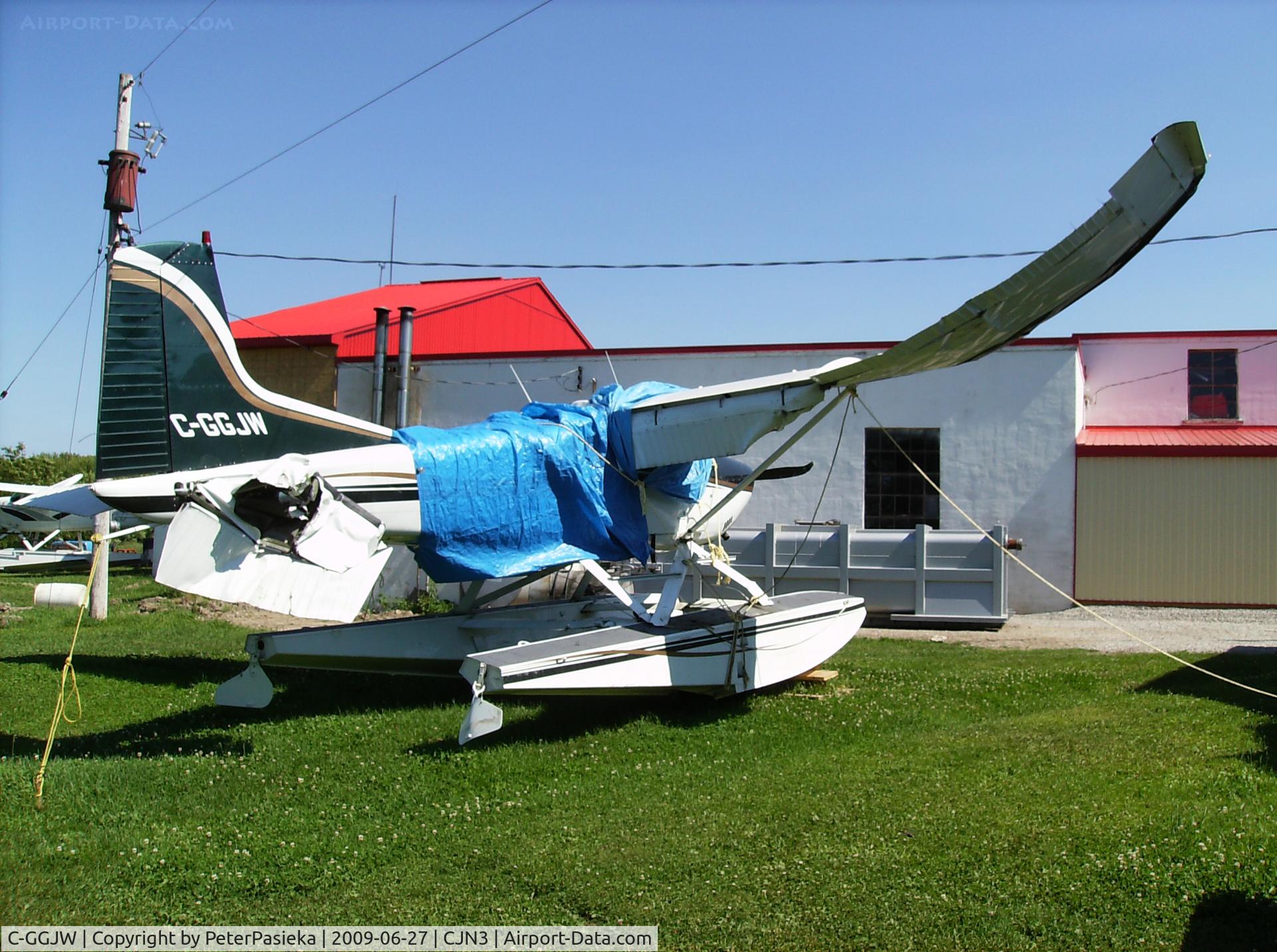 C-GGJW, 1975 Cessna A185F Skywagon 185 C/N 18502785, @ Orillia Airport