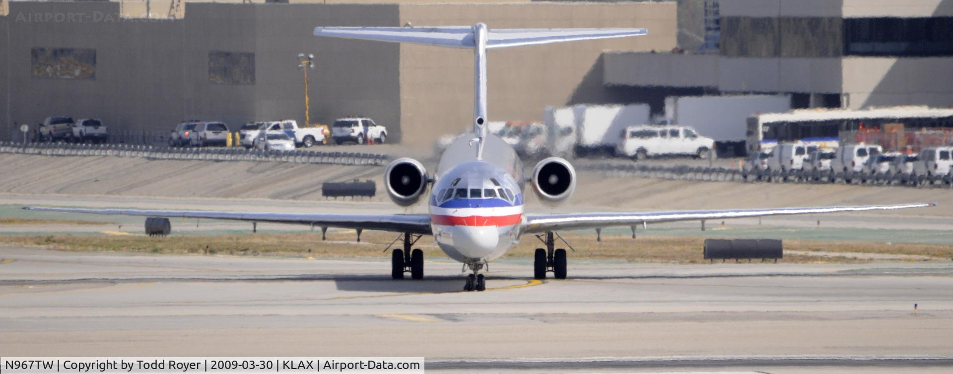 N967TW, 1999 McDonnell Douglas MD-83 (DC-9-83) C/N 53617, Taxi at LAX