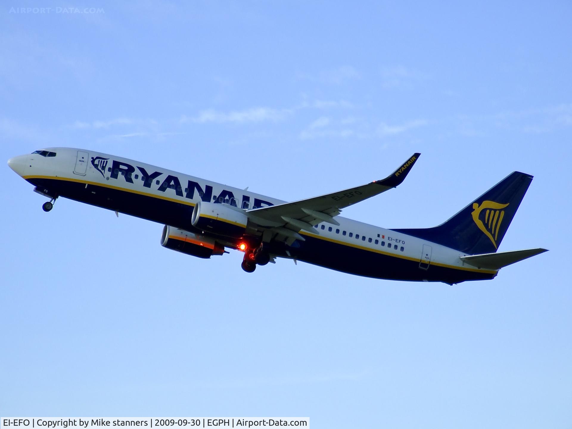 EI-EFO, 2009 Boeing 737-8AS C/N 37539, Edinburgh based Ryanair B737-800 departs runway 24