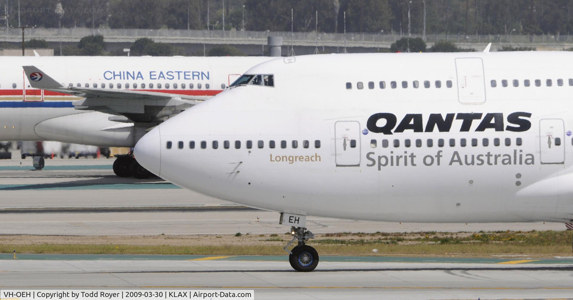 VH-OEH, 2003 Boeing 747-438/ER C/N 32912, Taxi at LAX