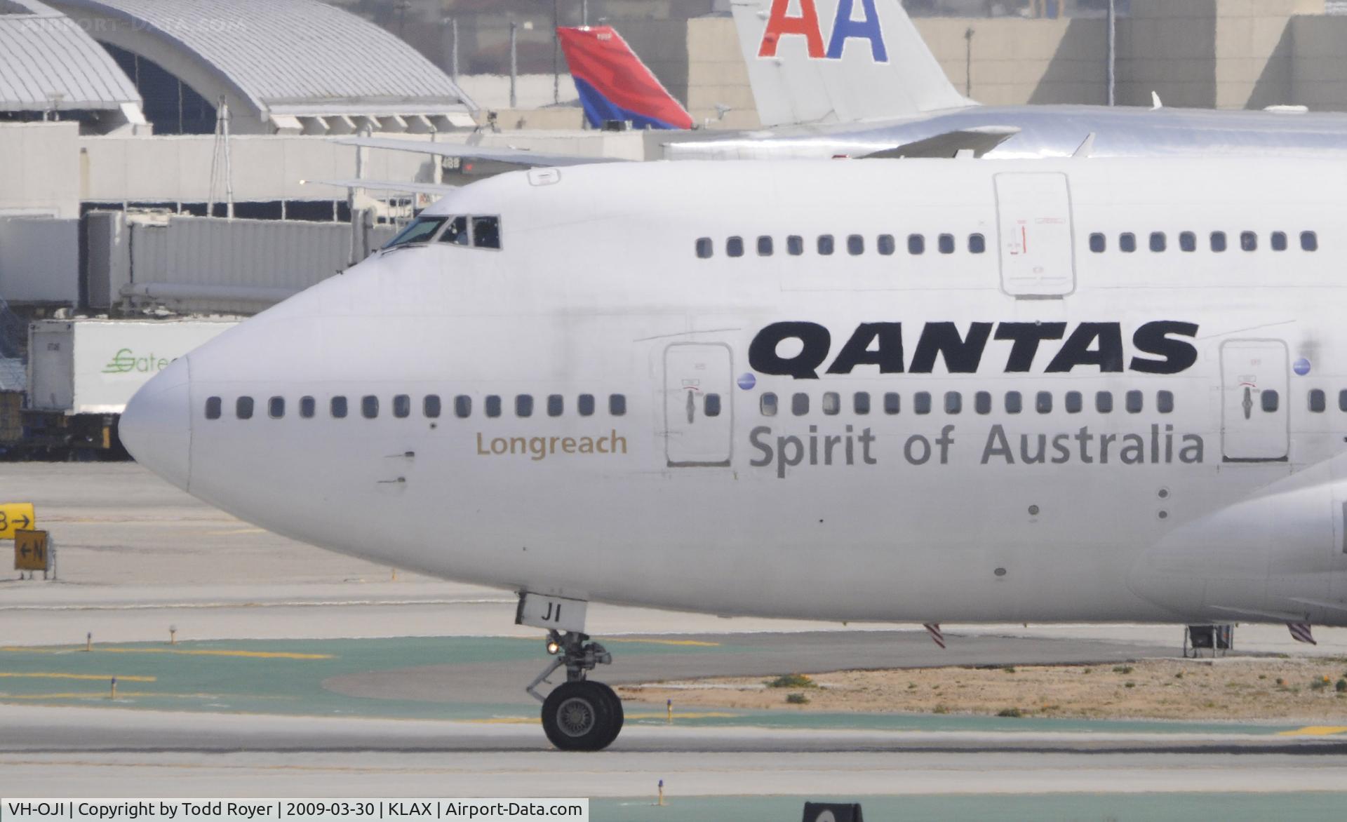 VH-OJI, 1990 Boeing 747-438 C/N 24887, Taxi at LAX
