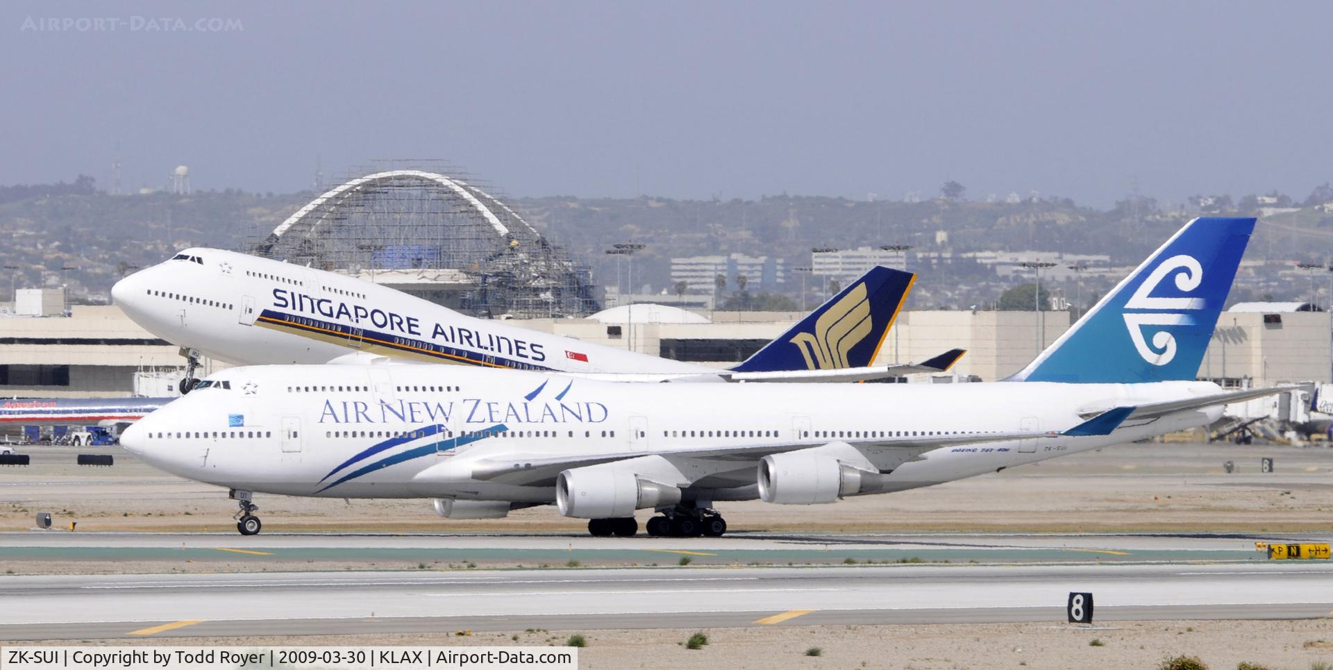 ZK-SUI, Boeing 747-441 C/N 24957, Taxi at LAX