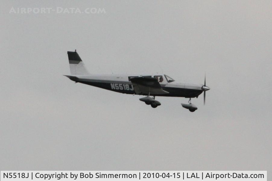 N5518J, 1967 Piper PA-32-260 Cherokee Six Cherokee Six C/N 32-952, Arriving at Lakeland, FL during Sun N Fun 2010.
