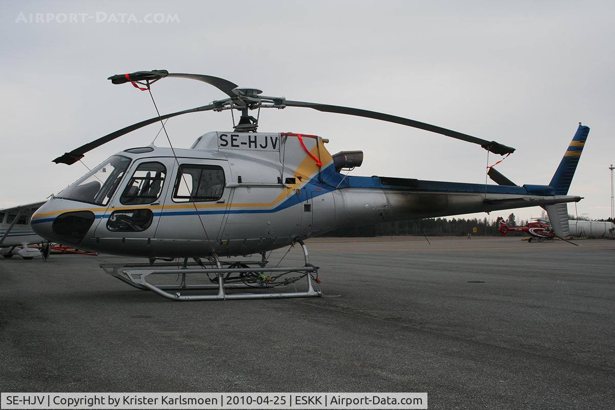 SE-HJV, 2009 Eurocopter AS-350B-3 Ecureuil Ecureuil C/N 4726, Standing for service
