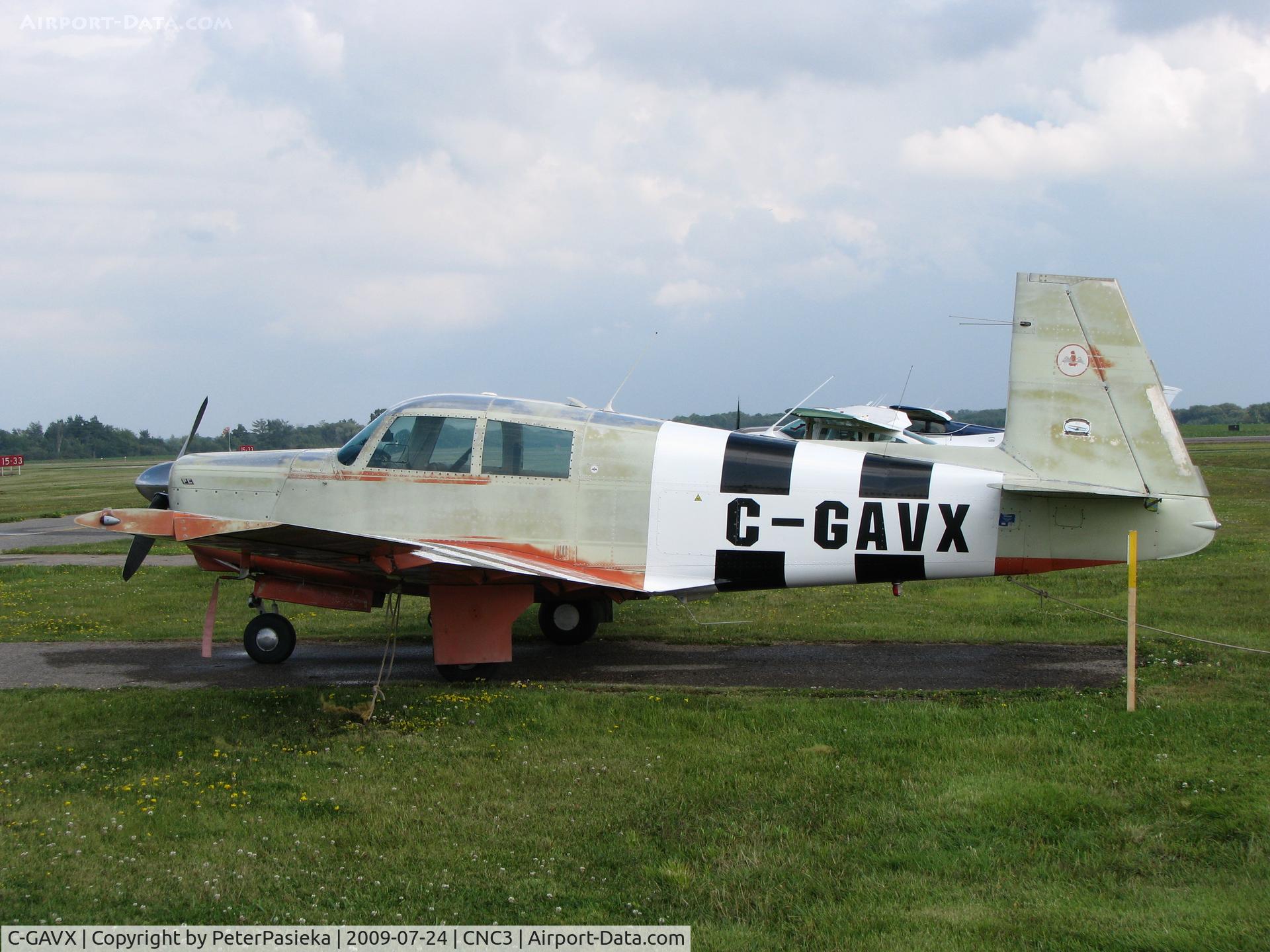 C-GAVX, Mooney M20C Ranger C/N 680069, @ Brampton Airport