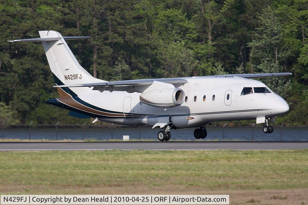 N429FJ, 2001 Fairchild Dornier 328-300 328JET C/N 3194, Ultimate Leasing LLC 2001 Dornier 328-300 Jet N429FJ landing RWY 23.