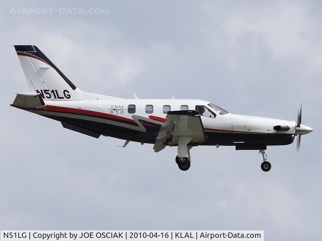N51LG, 2007 Socata TBM-700 C/N 423, Arriving @ Lakeland