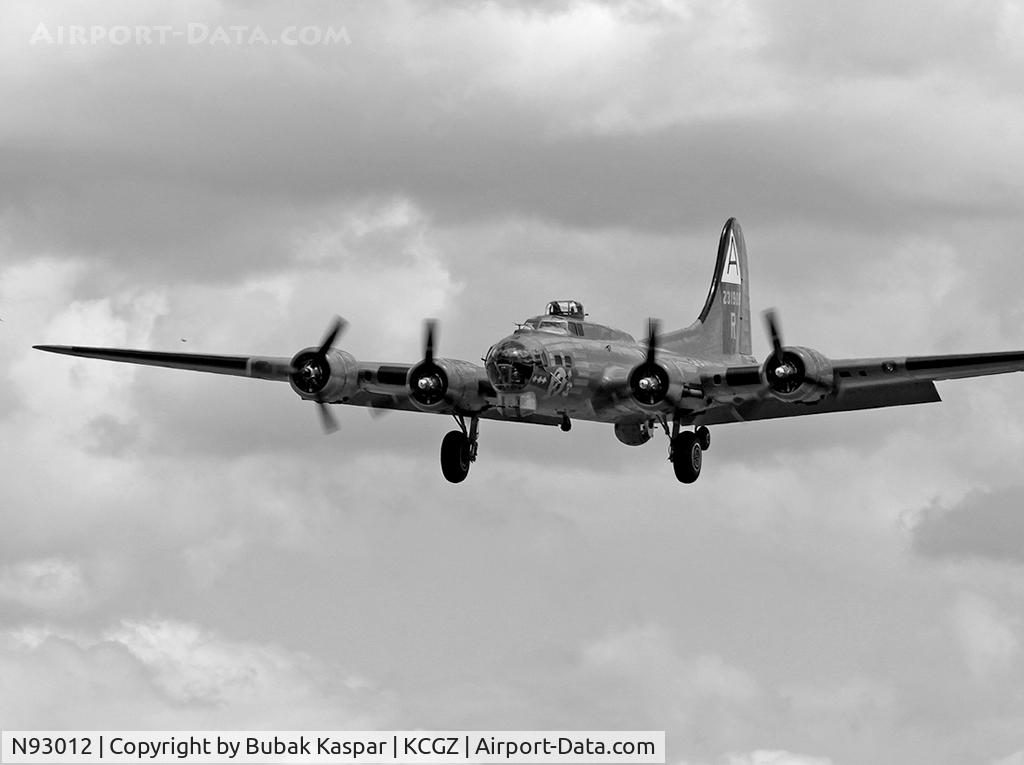 N93012, 1944 Boeing B-17G-30-BO Flying Fortress C/N 32264, Marana
