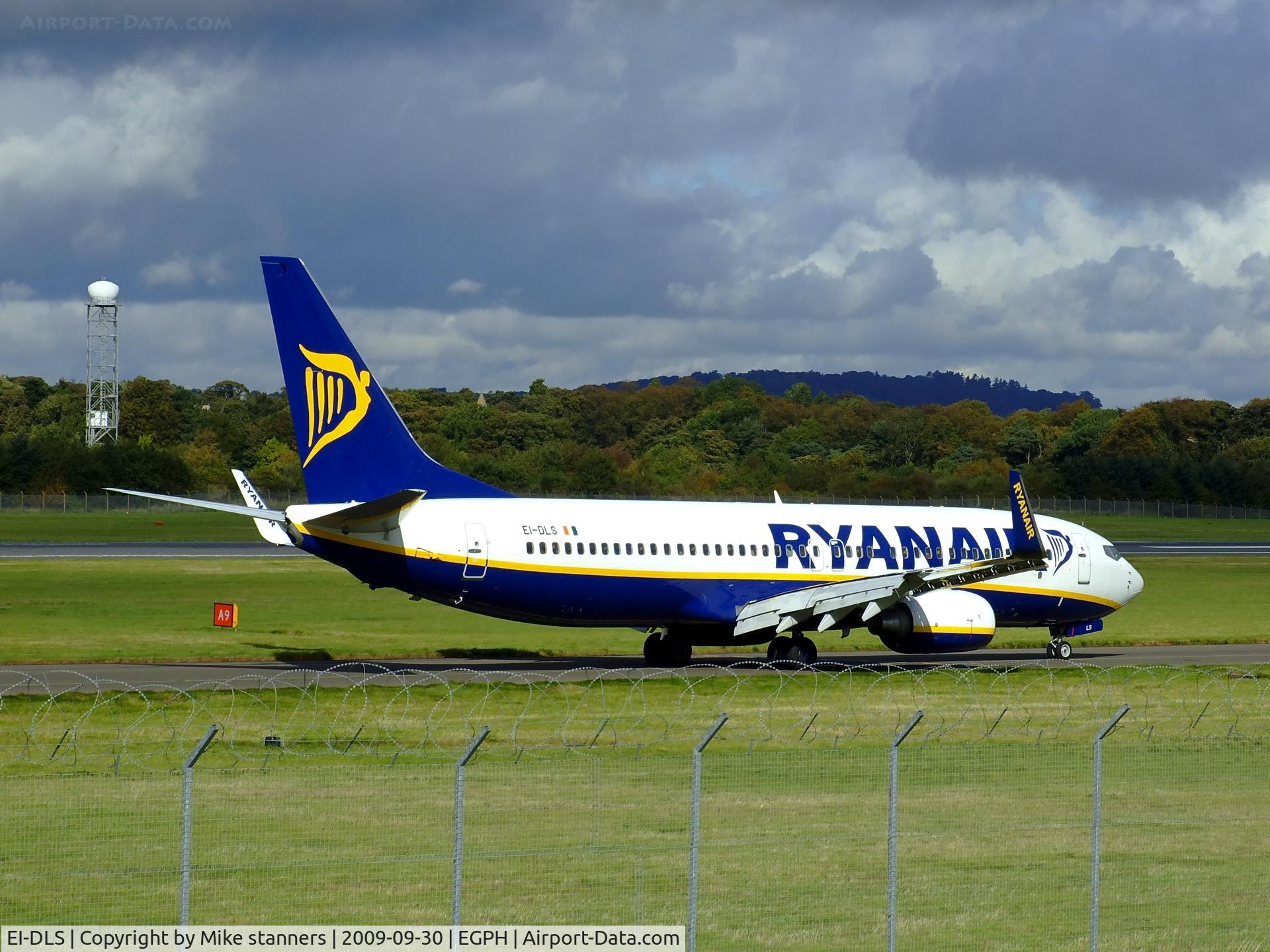 EI-DLS, 2006 Boeing 737-8AS C/N 33621, Edinburgh based Ryanair B737-800 arrives back at EDI