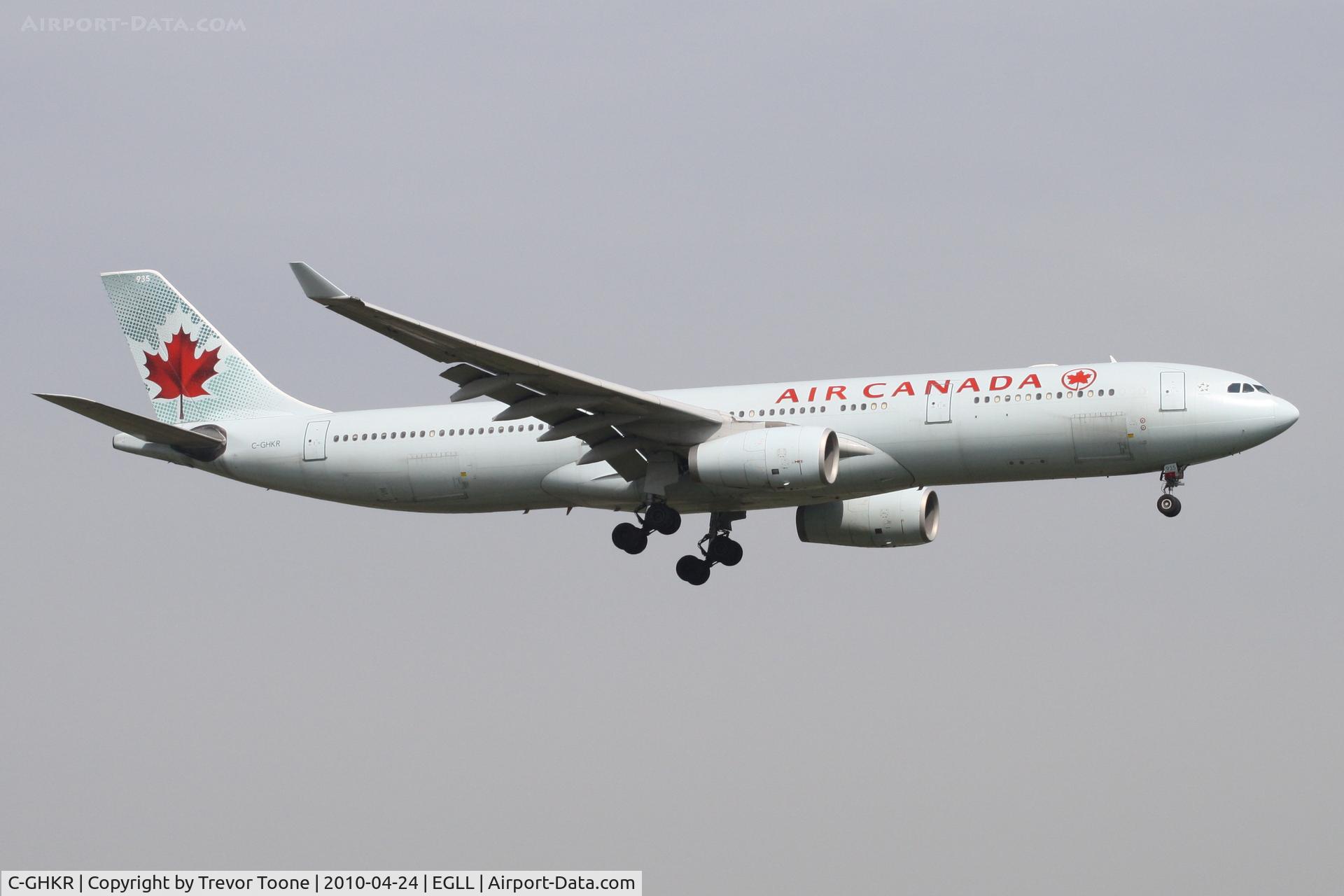 C-GHKR, 2001 Airbus A330-343 C/N 0400, Airbus A330-343, c/n: 0400