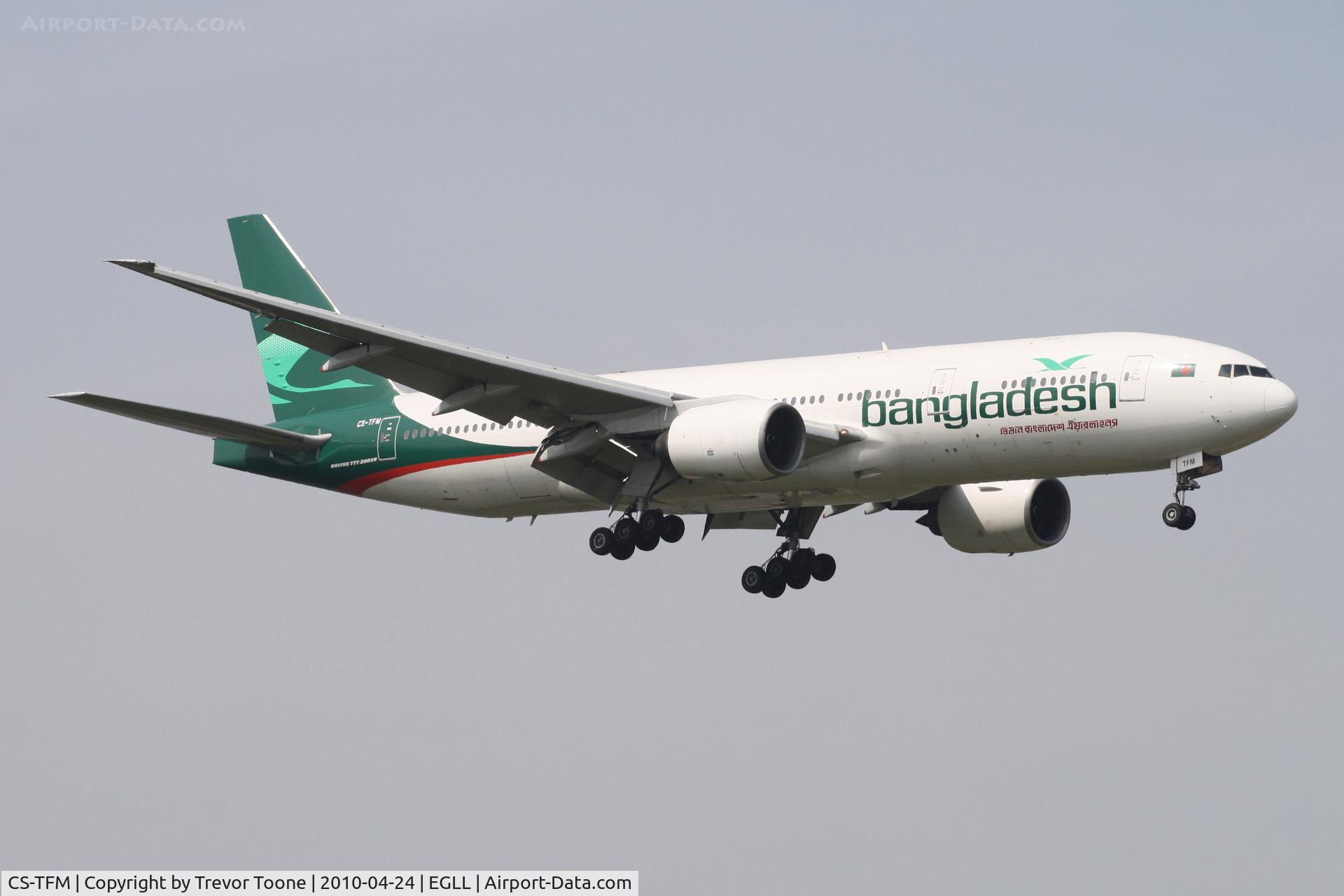 CS-TFM, 1998 Boeing 777-212/ER C/N 28513, Boeing 777-200ER, c/n: 28513