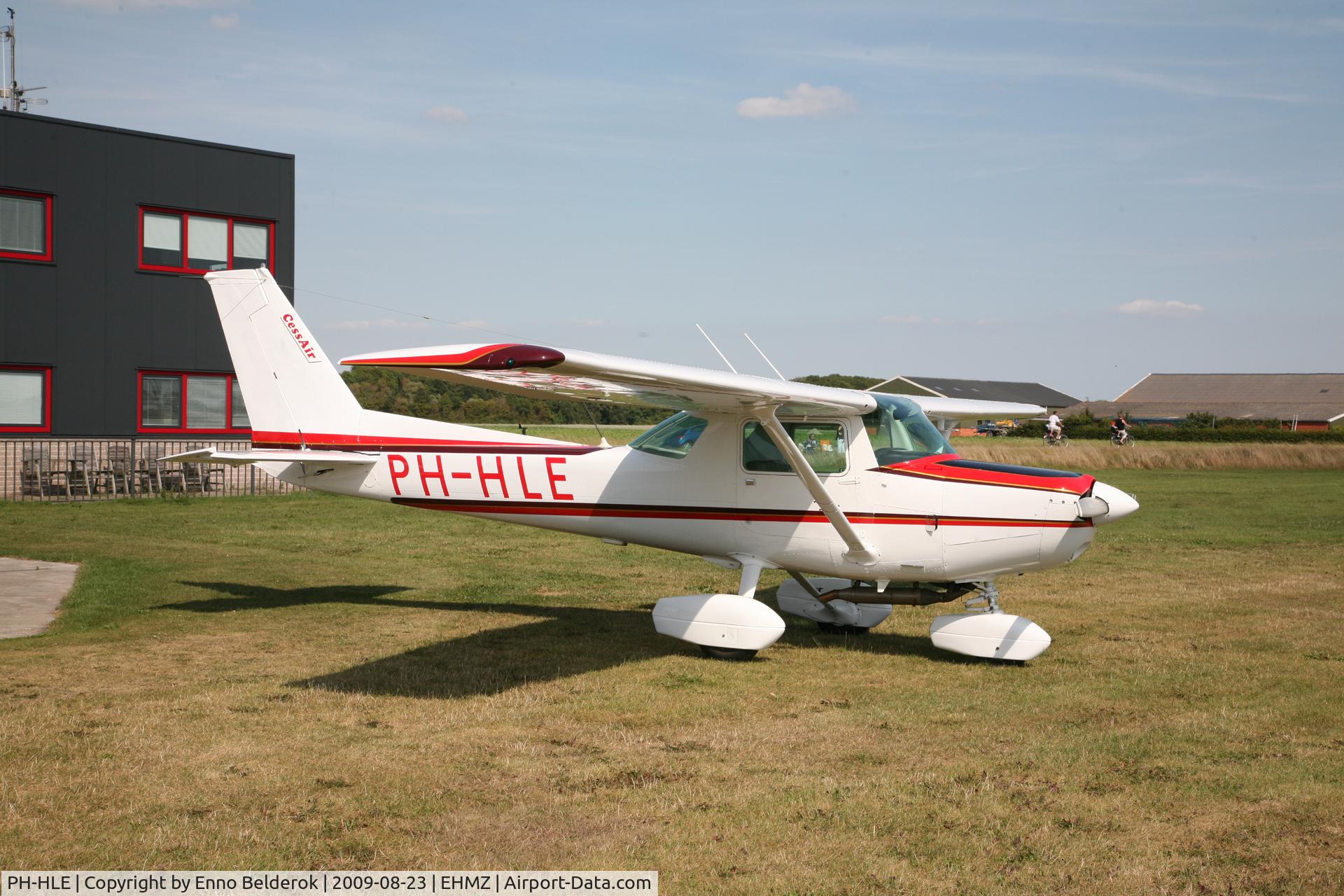 PH-HLE, 1979 Cessna 152 C/N 15283822, New Colours