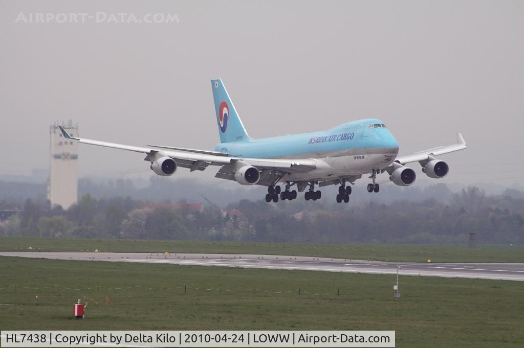 HL7438, 2003 Boeing 747-4B5ERF C/N 33515, Korean Air Cargo