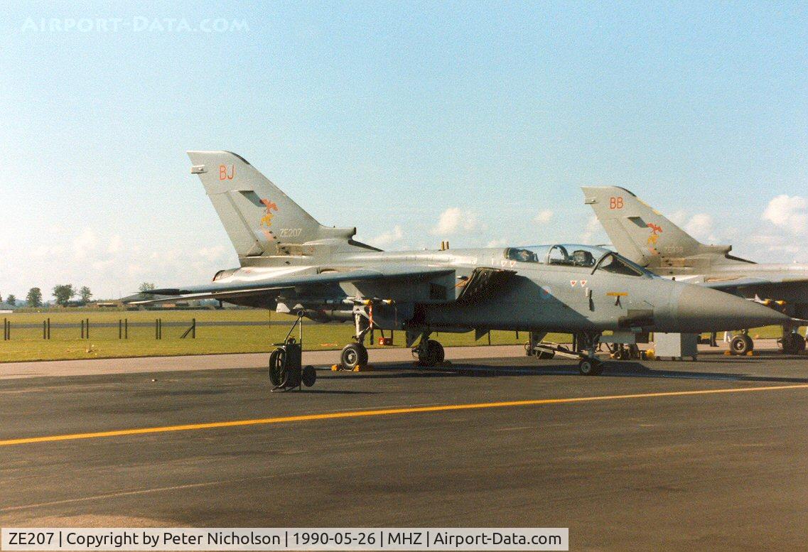 ZE207, 1987 Panavia Tornado F.3 C/N 576/AS026/3258, Tornado F.3 of 29 Squadron on the flight-line at the 1990 RAF Mildenhall Air Fete.
