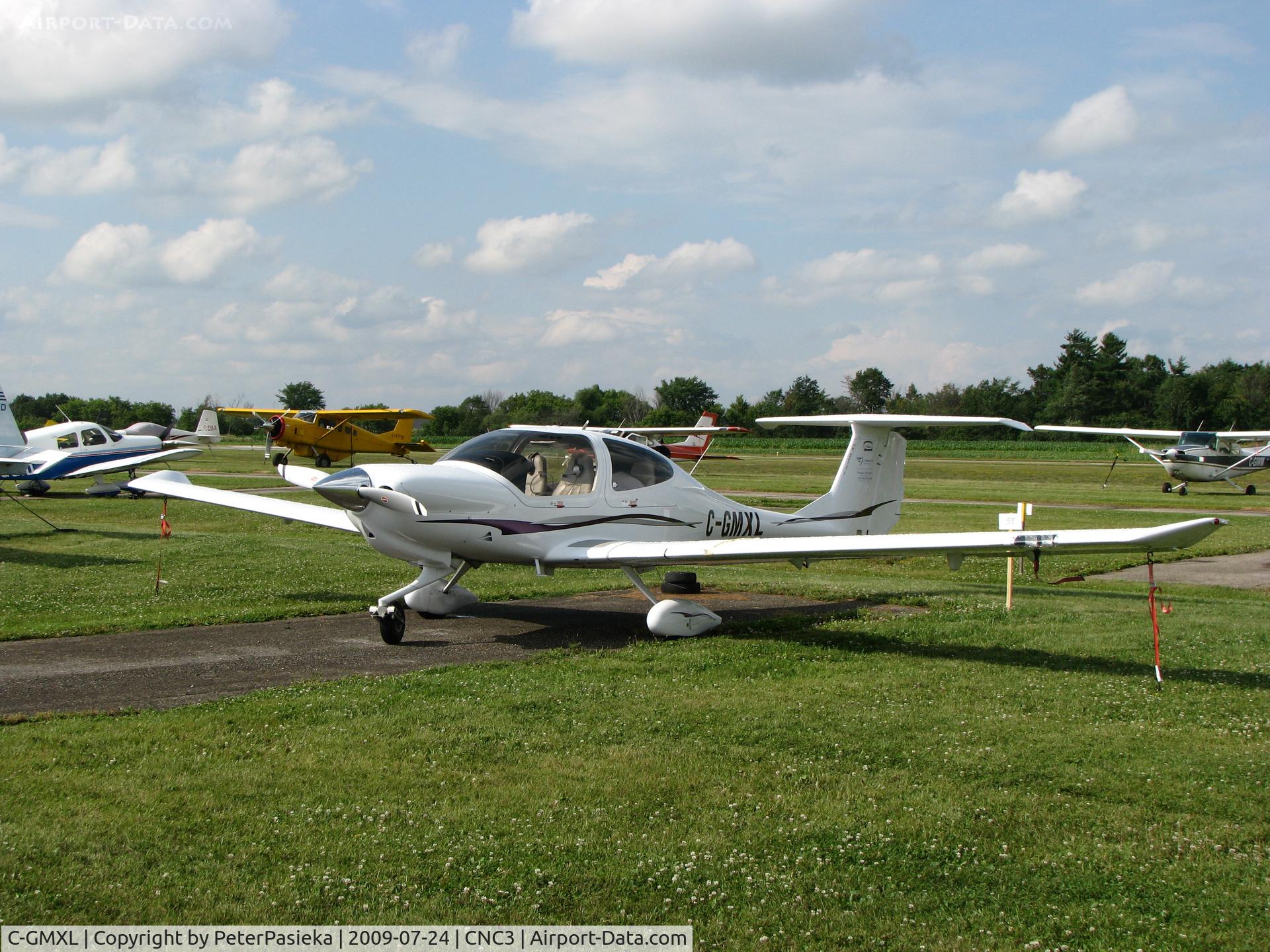 C-GMXL, 2007 Diamond DA-40 Diamond Star C/N 40.800, @ Brampton Airport