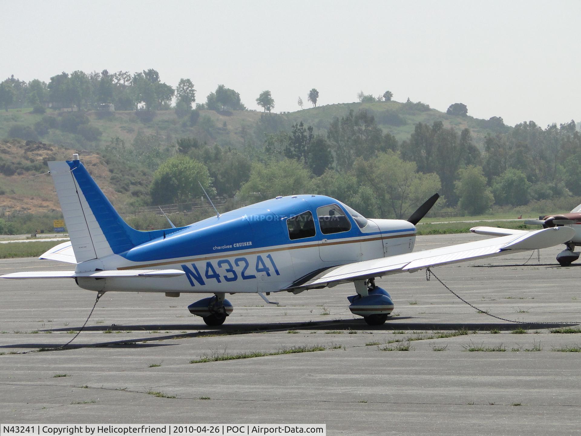 N43241, 1974 Piper PA-28-140 C/N 28-7425349, Parked and tiedown northwest side of Brackett