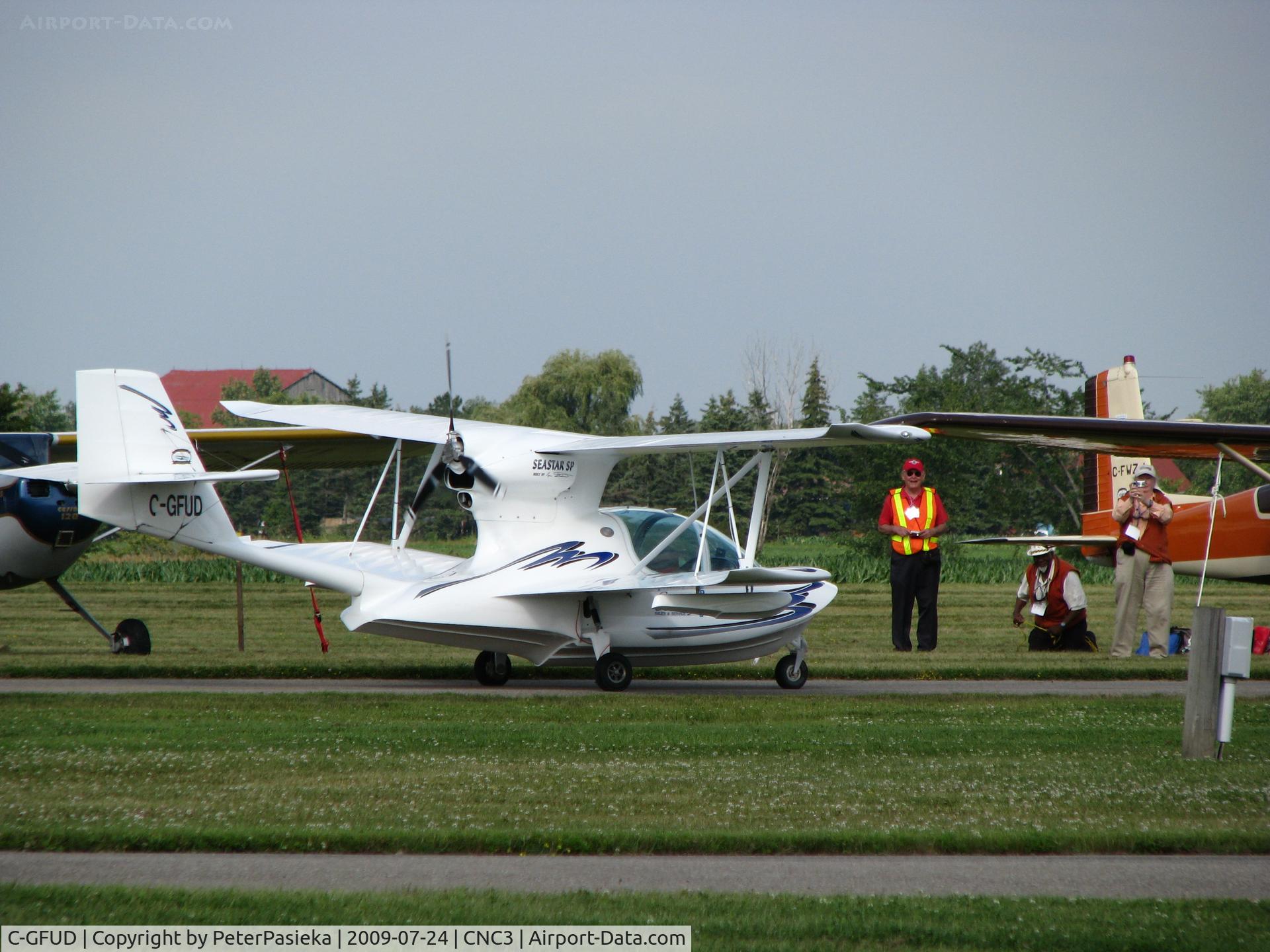 C-GFUD, 2008 Seastar SP C/N 183, @ Brampton Airport