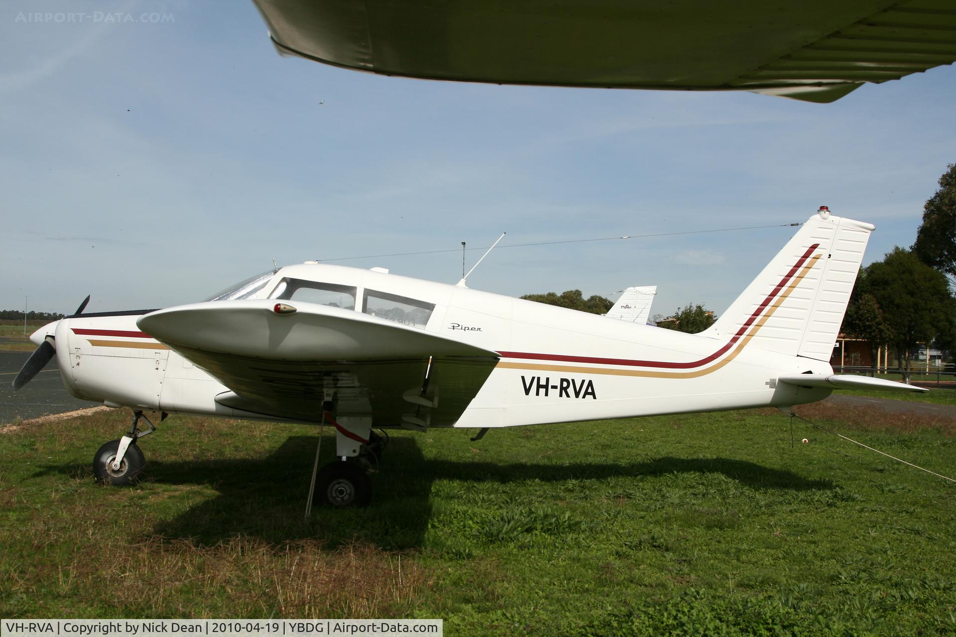 VH-RVA, 1966 Piper PA-28-140 C/N 28-22427, YBDG