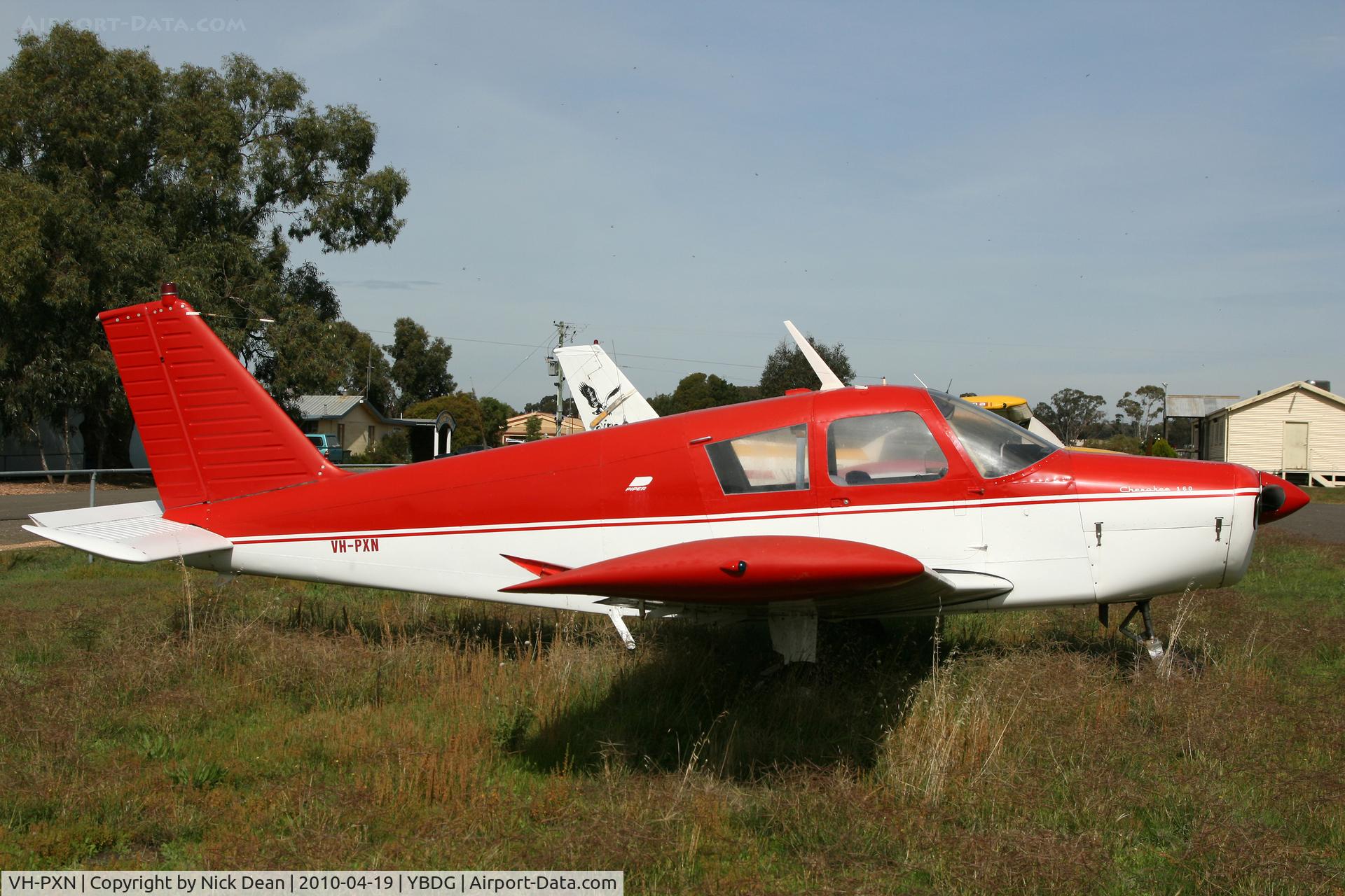 VH-PXN, 1967 Piper PA-28-140 C/N 28-23670, YBDG