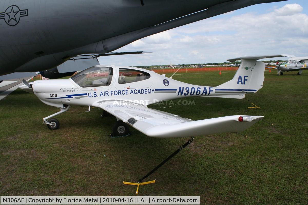 N306AF, 2009 Diamond DA-40 Diamond Star C/N 40.1060, USAF Academy DA 40