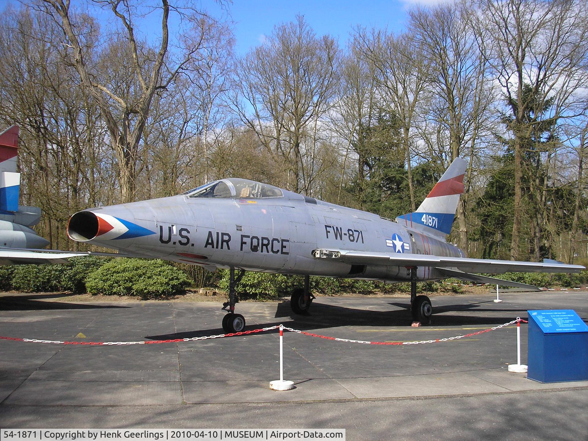 54-1871, 1954 North American F-100D Super Sabre C/N 217-132, MLM Dutch AF Museum - Soesterberg