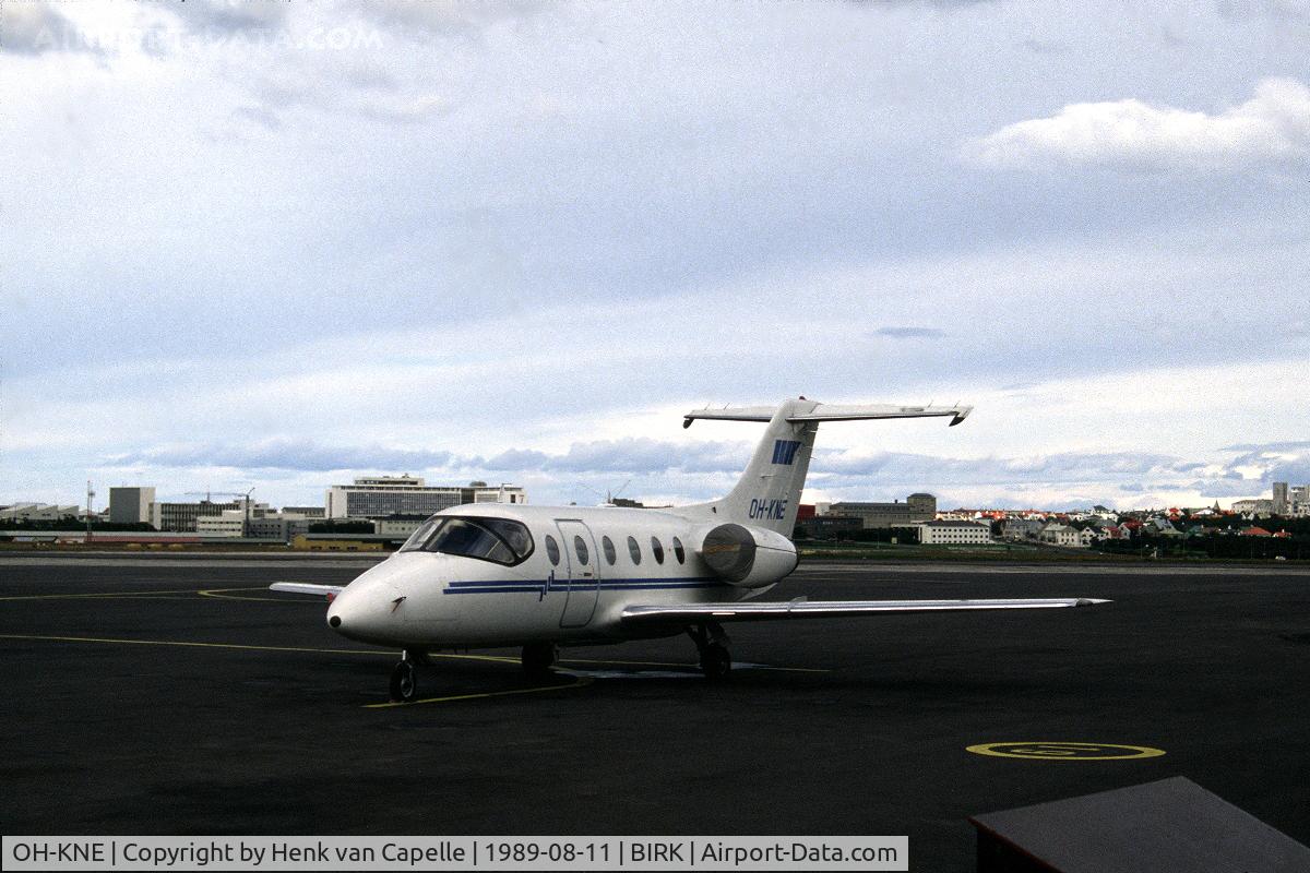 OH-KNE, 1981 Mitsubishi Mu-300 Diamond 1 C/N A014SA, Misubishi Diamond on the platform of Reykjavik airport, Iceland.