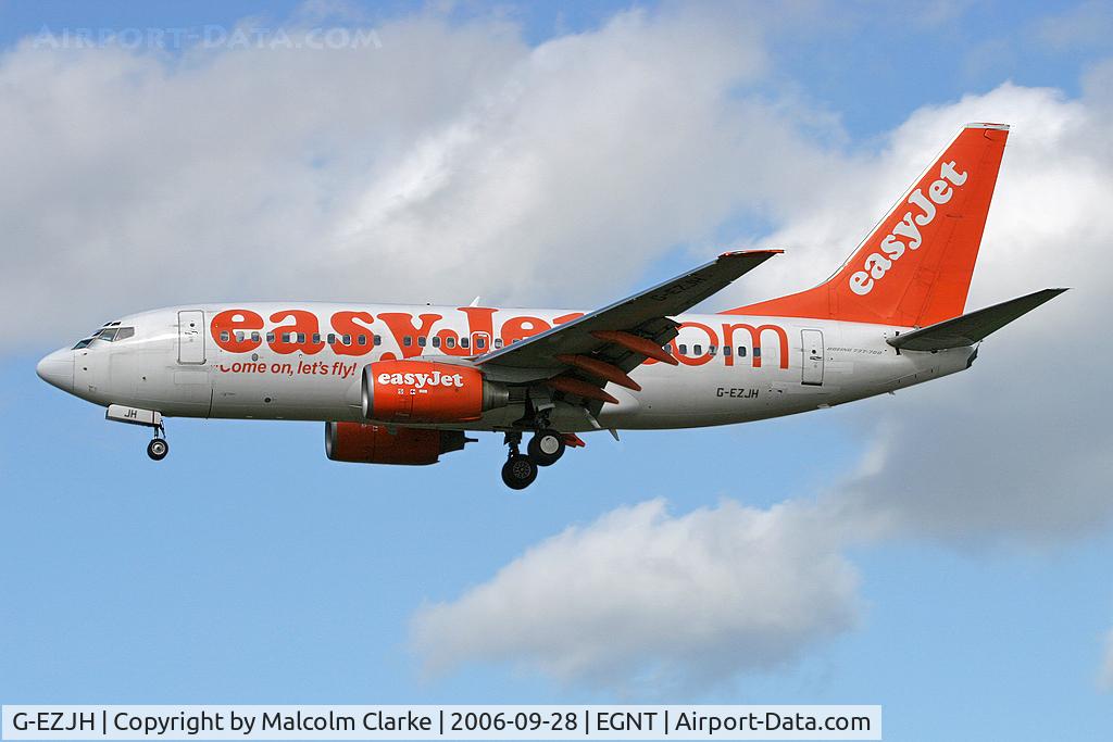 G-EZJH, 2001 Boeing 737-73V C/N 30240, Boeing 737-73V on approach to Rwy 25 at Newcastle Airport in 2006.