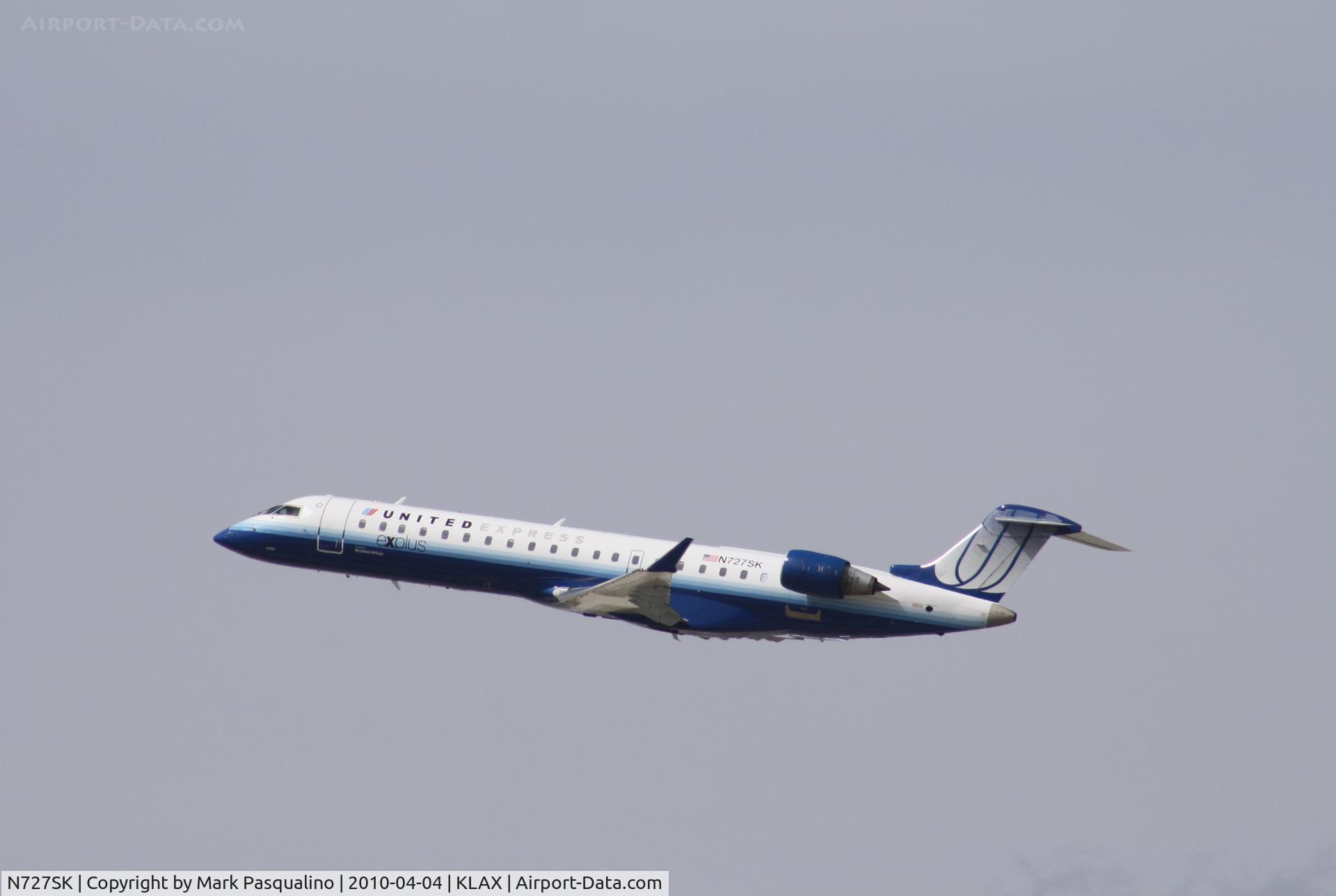 N727SK, 2005 Bombardier CRJ-701ER (CL-600-2C10) Regional Jet C/N 10191, CL-600-2C10