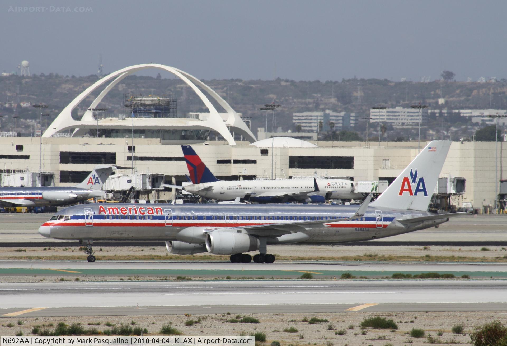 N692AA, 1993 Boeing 757-223 C/N 26972, Boeing 757-200