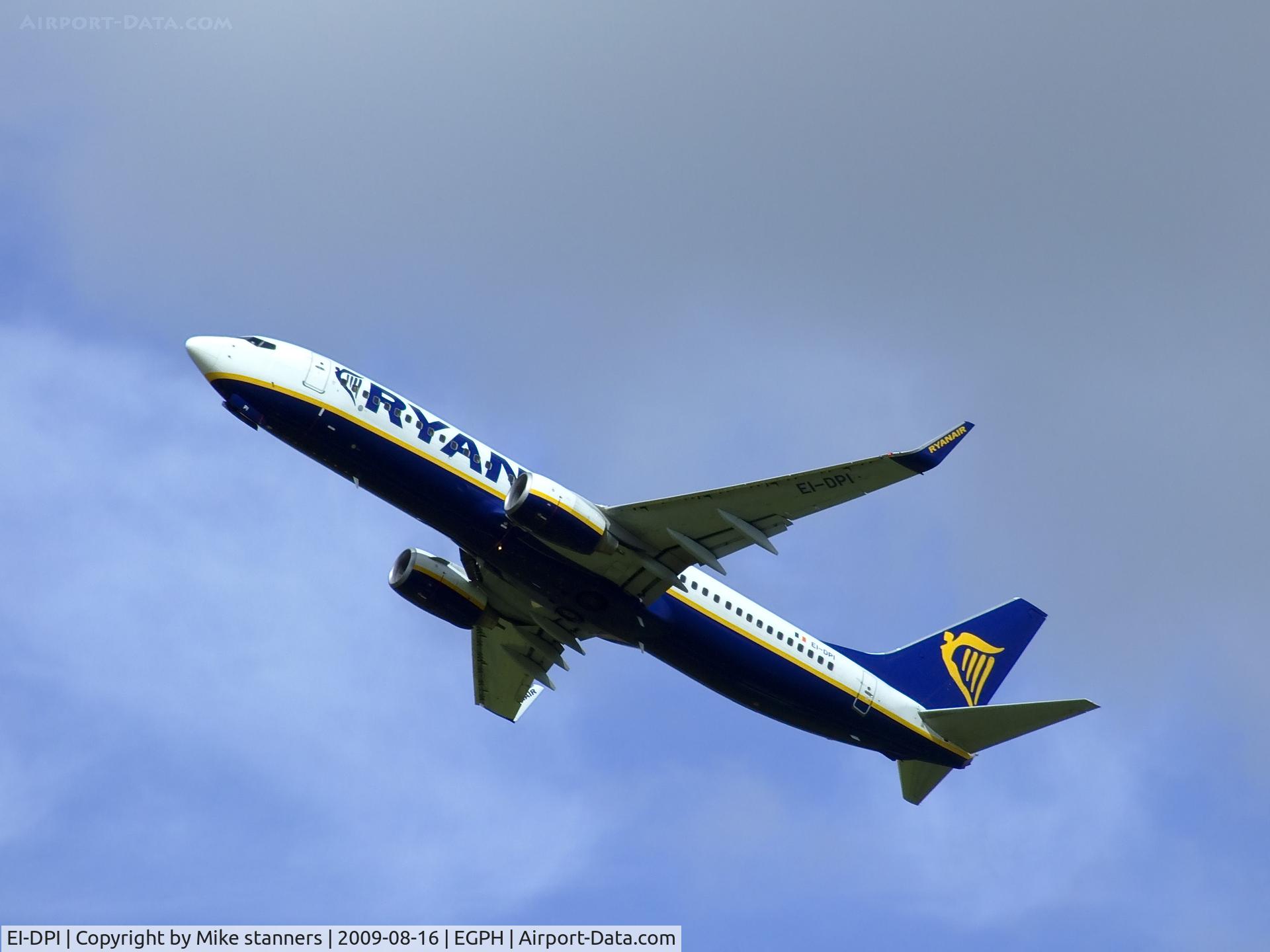 EI-DPI, 2007 Boeing 737-8AS C/N 33608, Edinburgh based Ryanair B737-800 departs runway 24 on another sortie