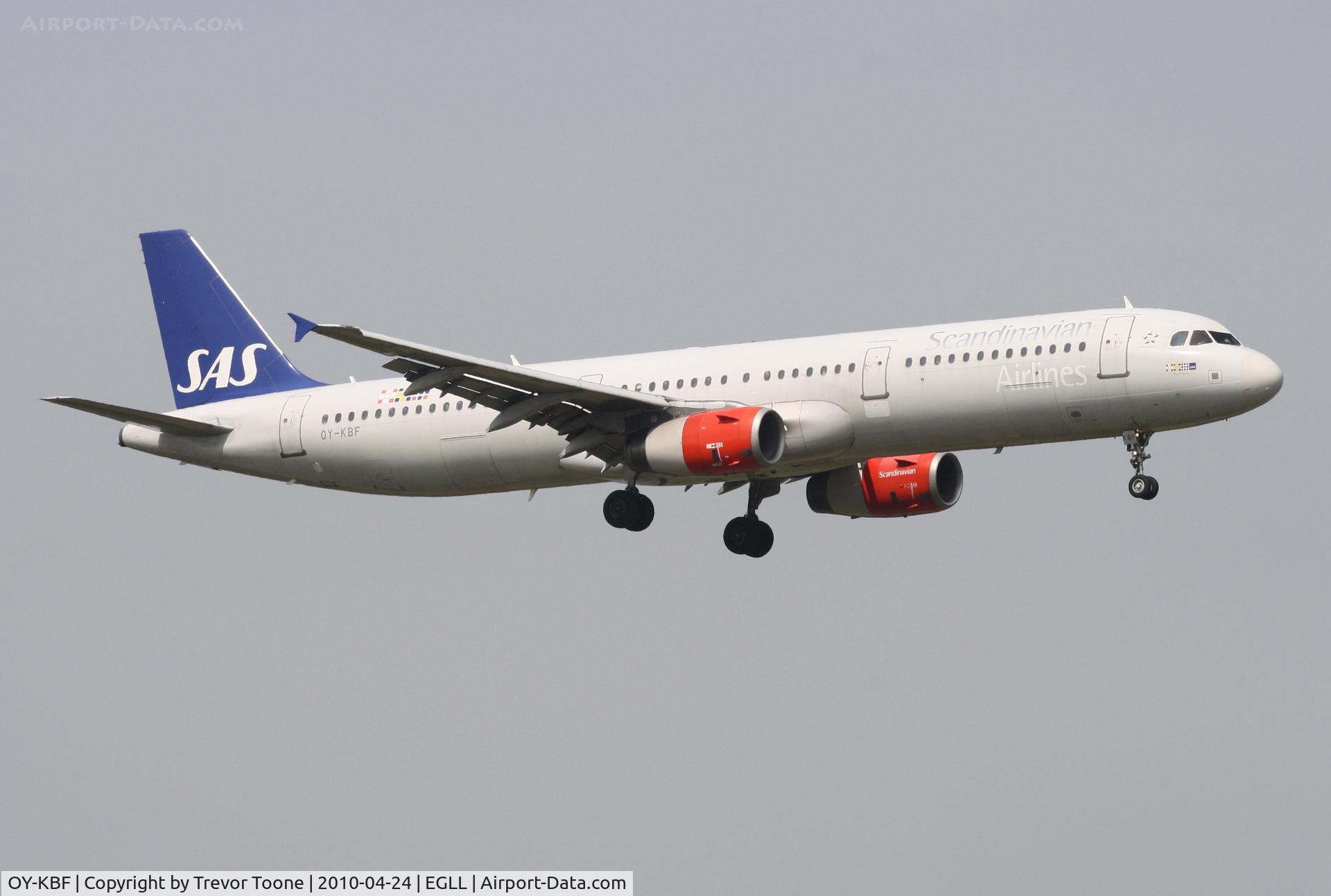 OY-KBF, 2002 Airbus A321-232 C/N 1807, Airbus A321-232, c/n: 1807
