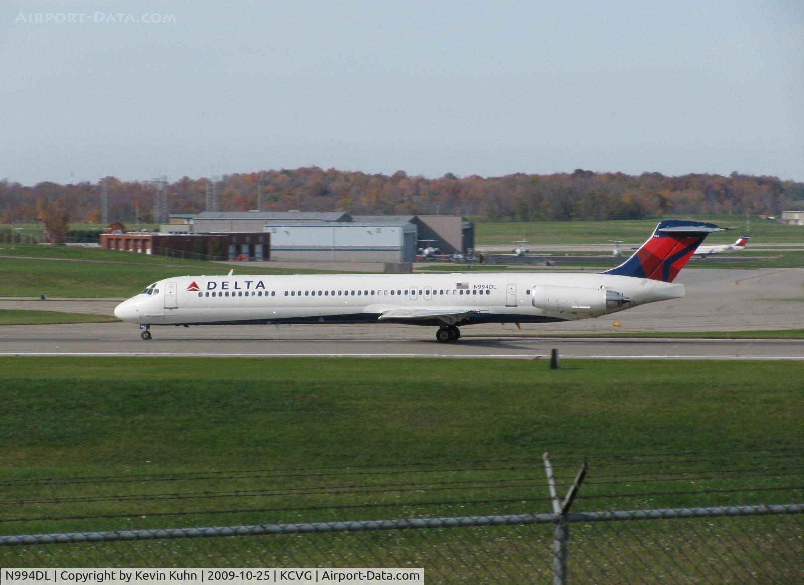 N994DL, 1991 McDonnell Douglas MD-88 C/N 53346, Mad Dog
