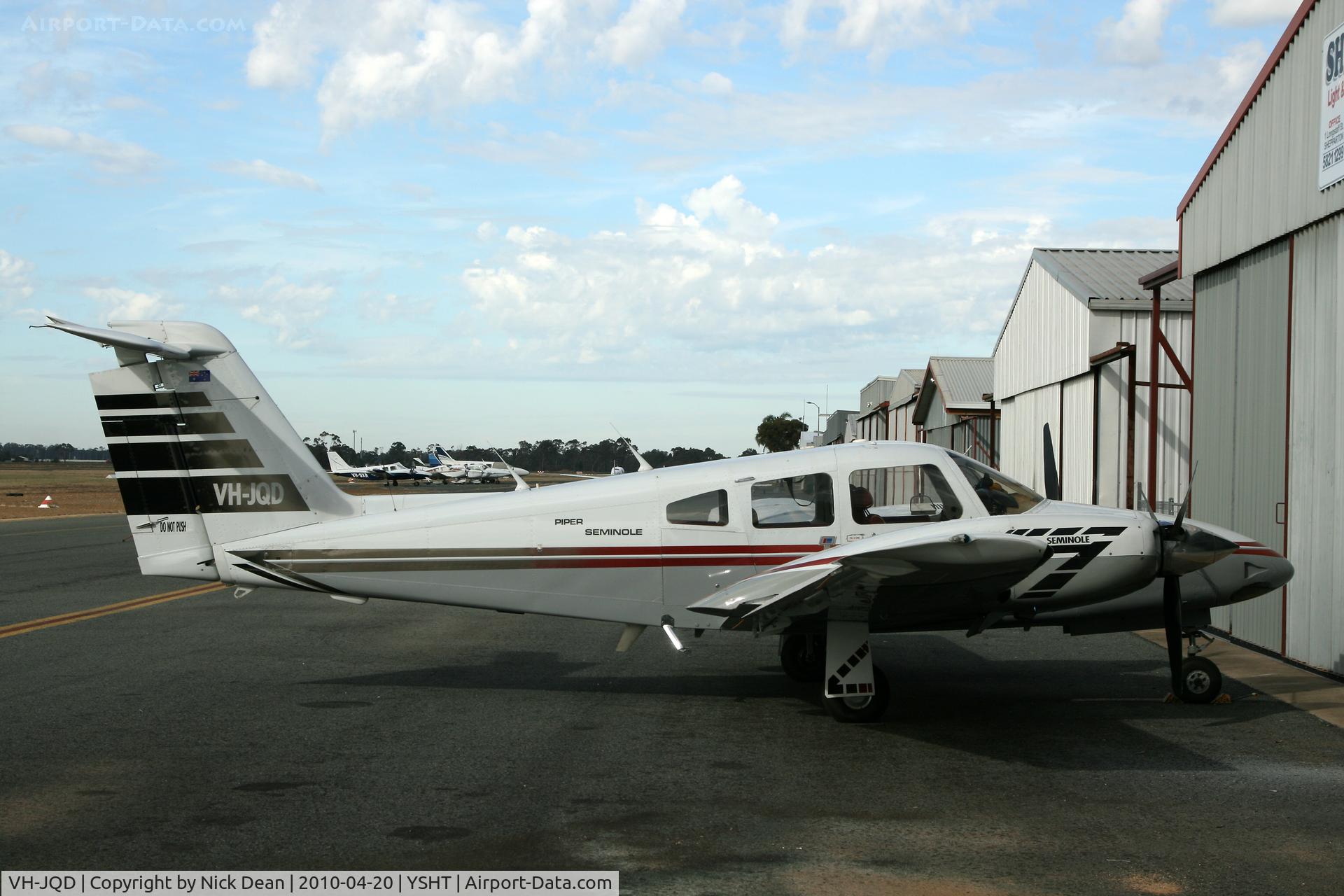 VH-JQD, 1981 Piper PA-44-180T Turbo Seminole C/N 44-8107046, YSHT