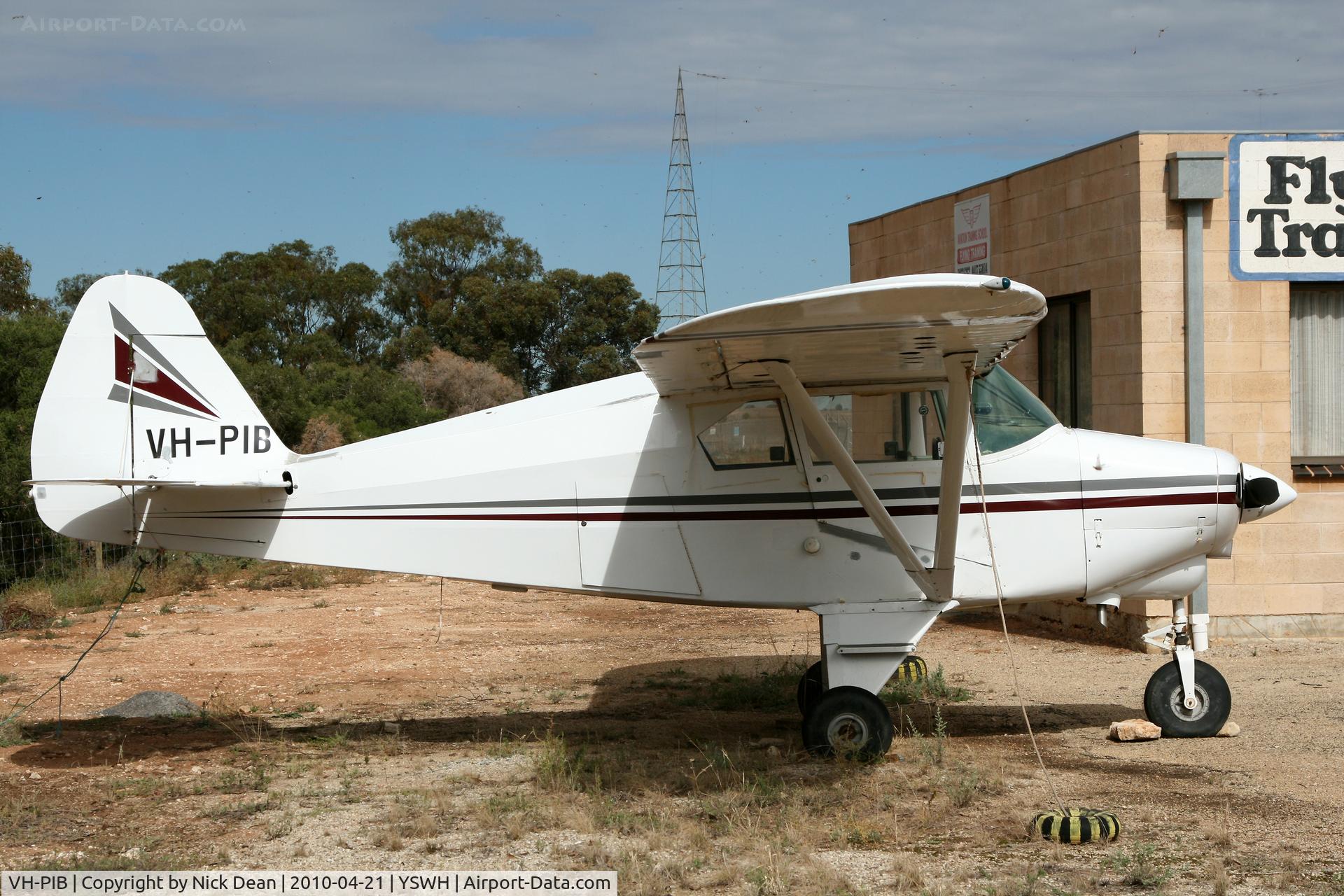 VH-PIB, 1960 Piper PA-22-160 Tri Pacer C/N 22-7630, YSWH