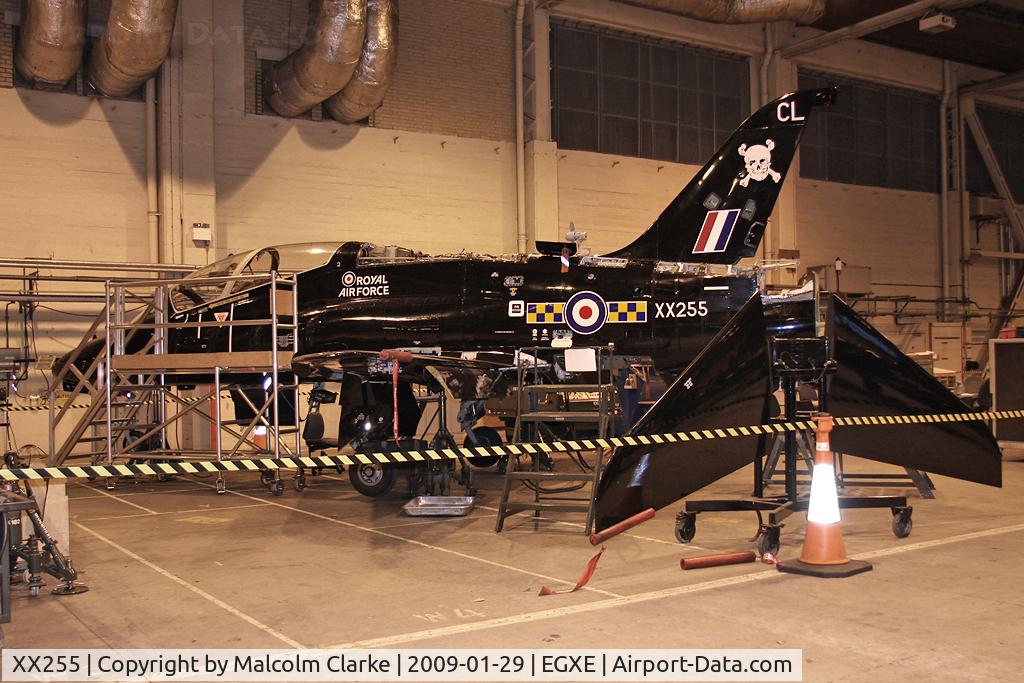 XX255, 1978 Hawker Siddeley Hawk T.1A C/N 091/312091/0573, British Aerospace Hawk T1A in the 100 Sqn hangar at RAF Leeming in 2009.