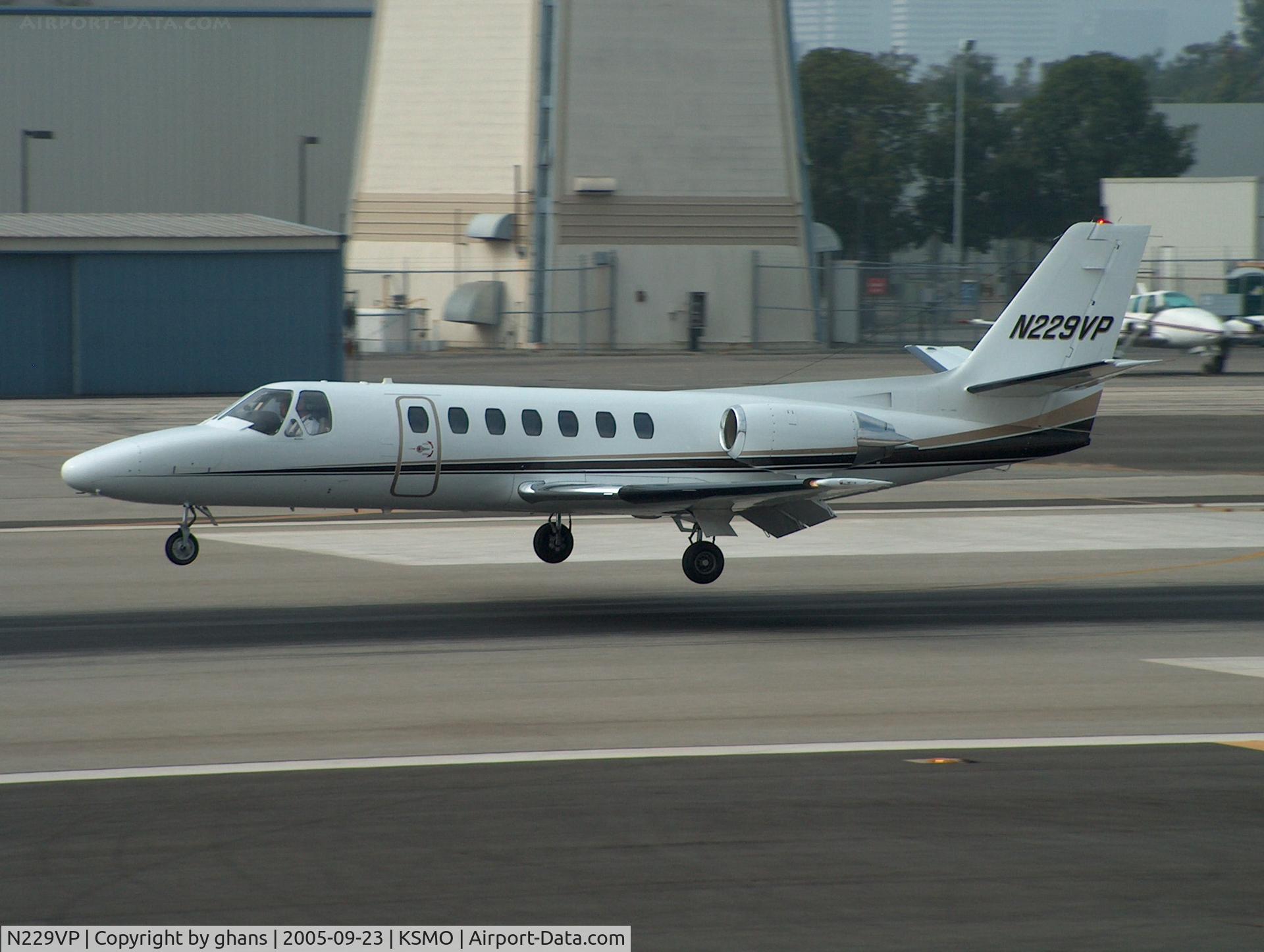 N229VP, 1993 Cessna 560 C/N 560-0219, Landing rw 21.